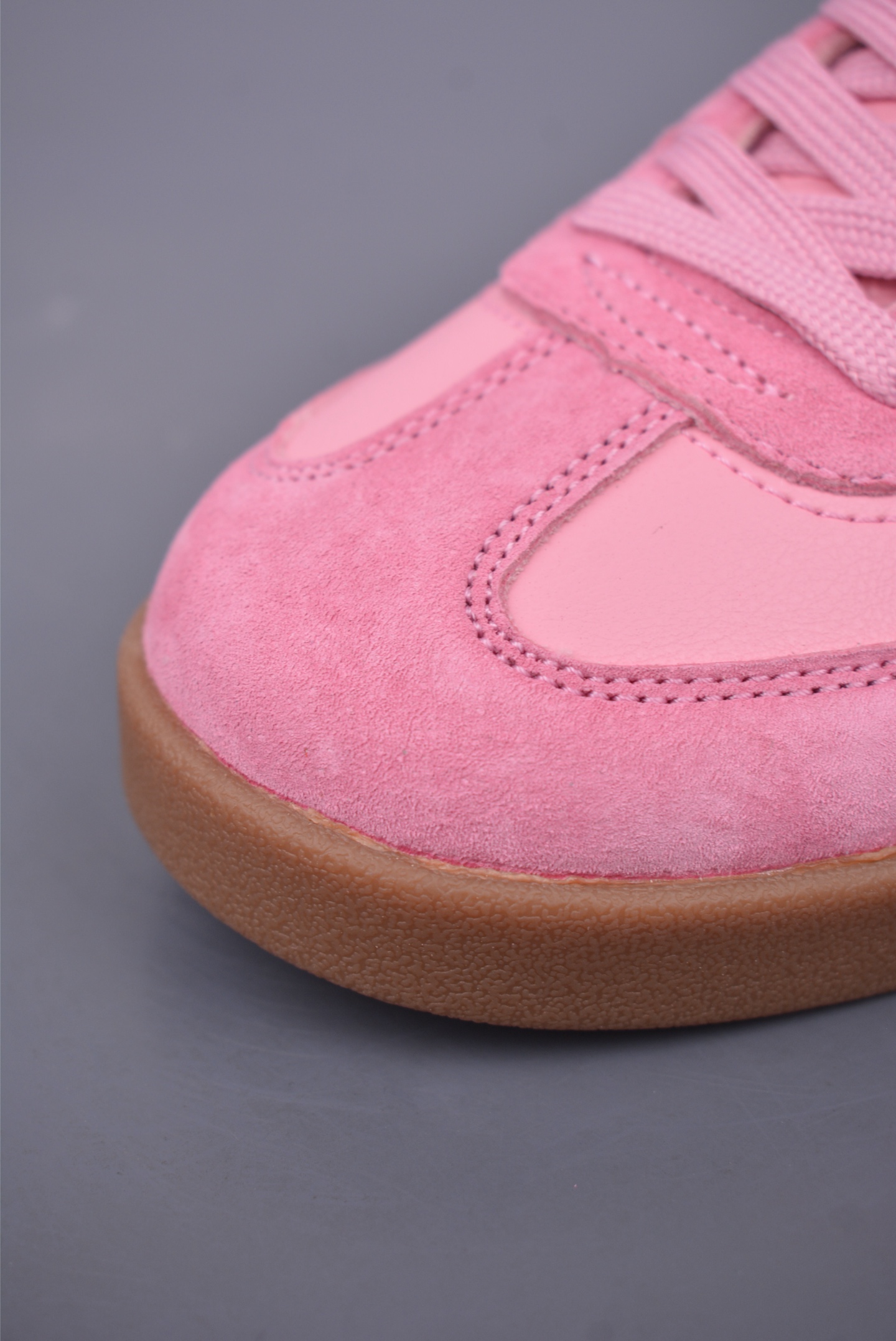 PUMA Club Li Era Low-Top Sneakers - Lightweight, Slip-Resistant, and Stylish 6 i1746749299907 1626 0 5