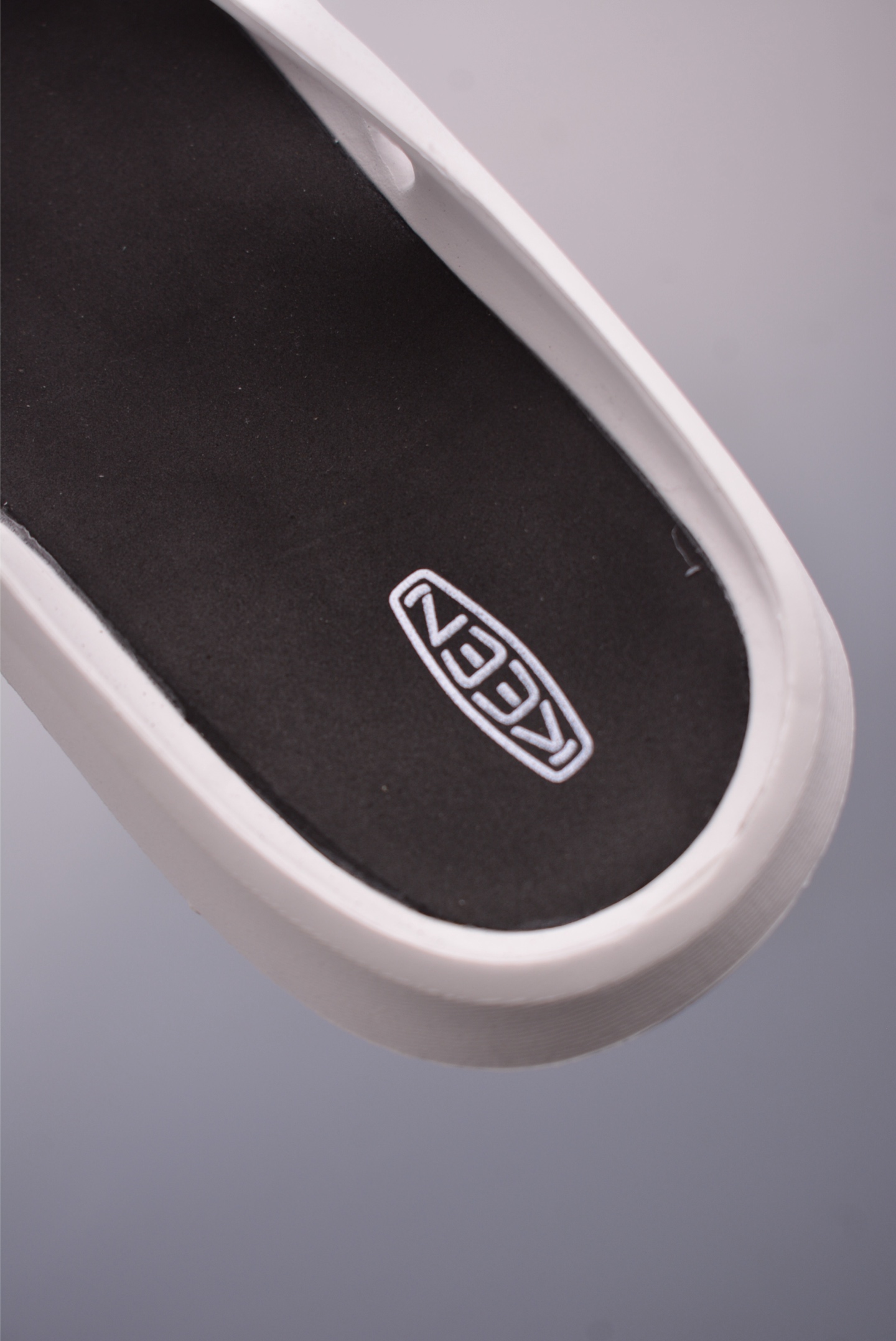 KEEN Shanti White EVA Outdoor Clogs Quick-Drying Beach Sandals 9 i1746749698611 6464 0 8