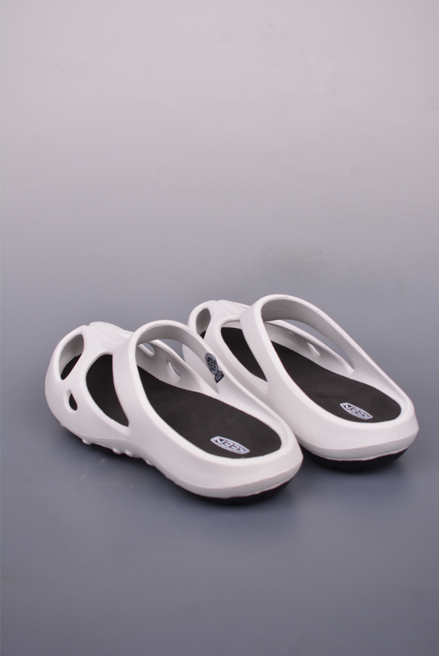 KEEN Shanti White EVA Outdoor Clogs Quick-Drying Beach Sandals 2 i1746749698638 3729 0 1