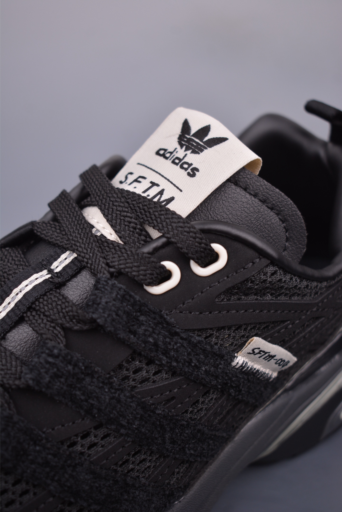 210 SONG FOR THE MUTE x adidas originals ADISTAR CUSHION 舒适休闲跑鞋 JR8416