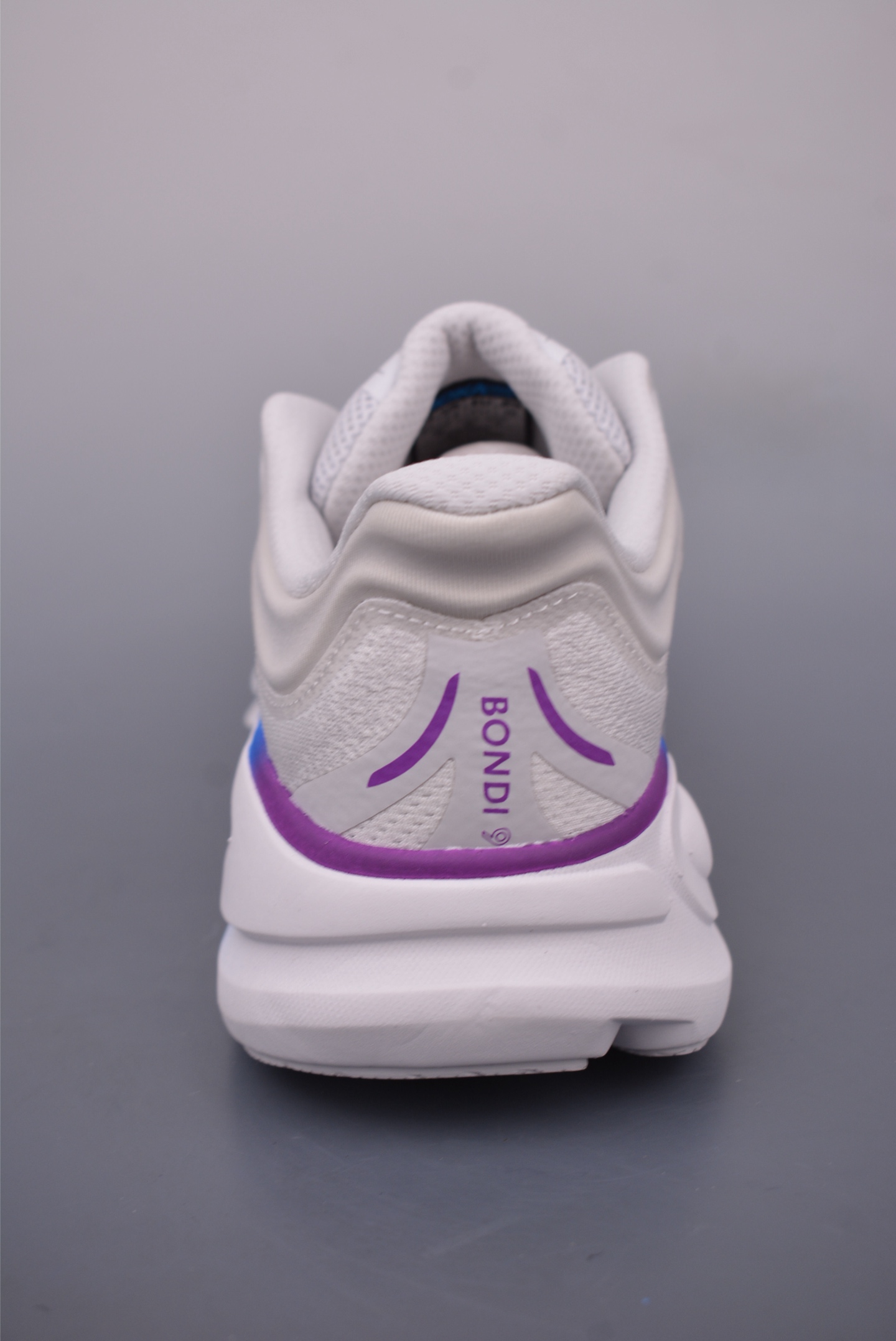190 Z HOKA ONE ONE Bondi 9 WIDE 邦迪九代舒适防滑耐磨低帮休闲跑步鞋 1162012
