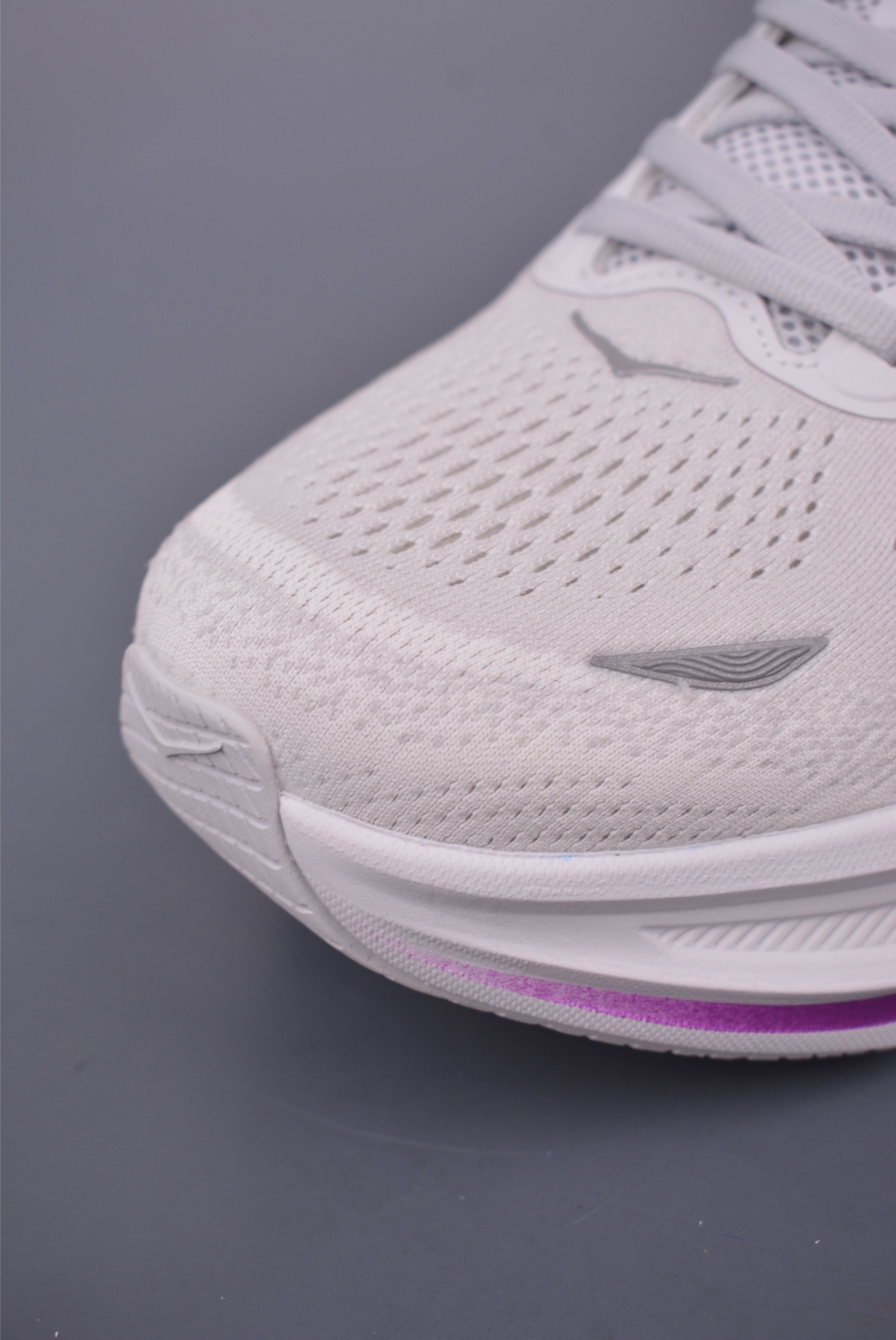 190 Z HOKA ONE ONE Bondi 9 WIDE 邦迪九代舒适防滑耐磨低帮休闲跑步鞋 1162012