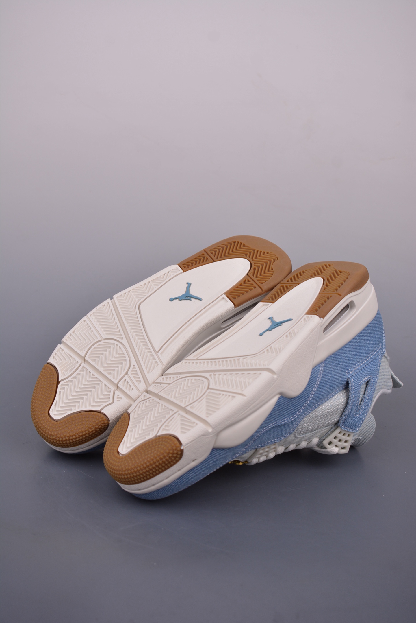 Air Jordan 4 Retro Washed Denim: Pure Origin, Perfect Style & Lasting Comfort 3 i1746750027835 9779 0 2
