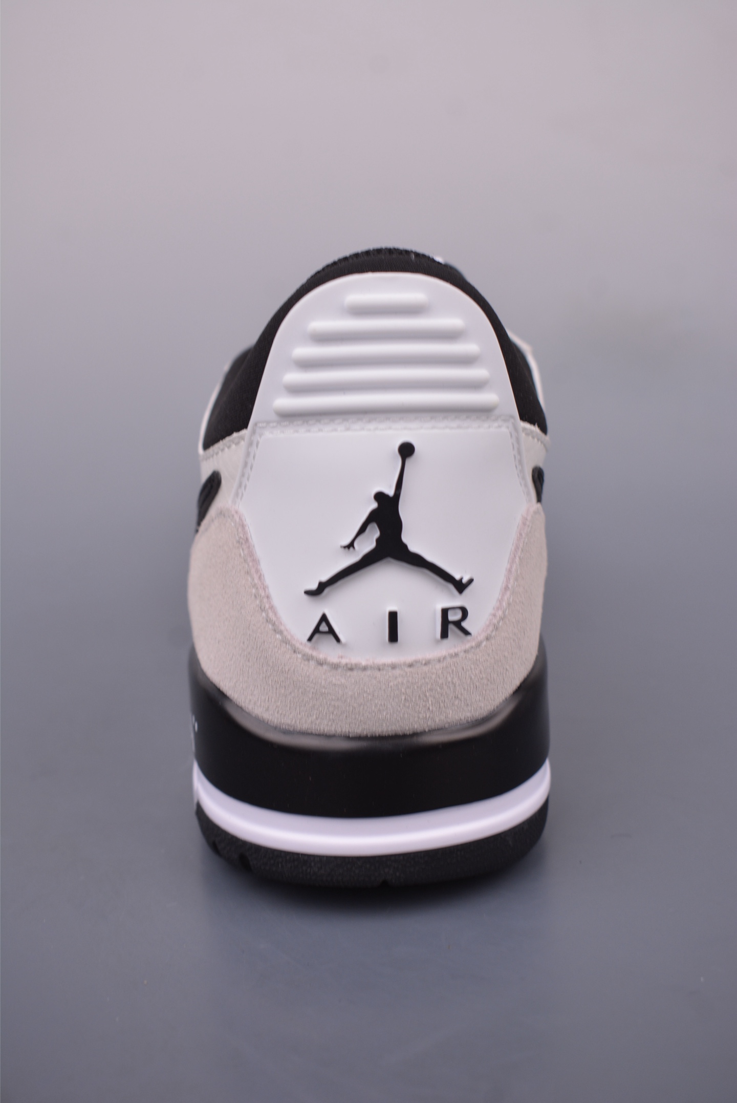 Air Jordan Legacy 312 ”嘟嘴熊猫” 星之禾 特殊手绘 IB4712-161