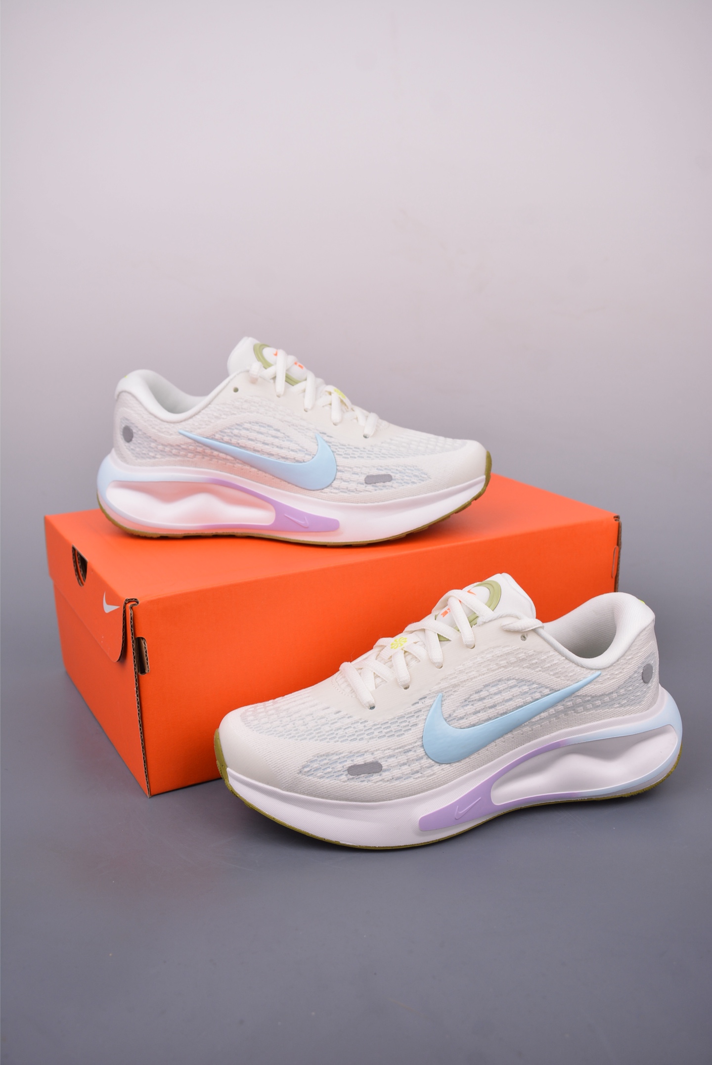 180 Nike Journey Run 2024跑步鞋 HV1798-141