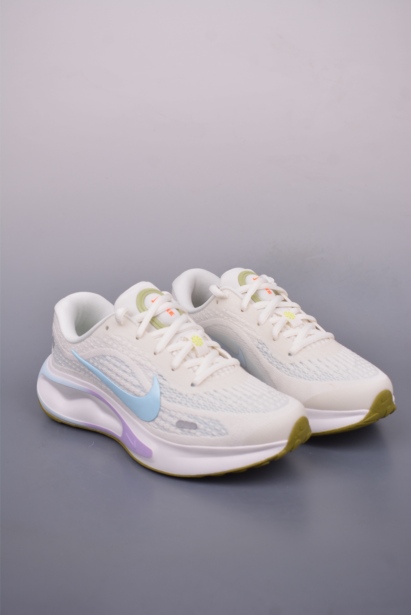 180 Nike Journey Run 2024跑步鞋 HV1798-141