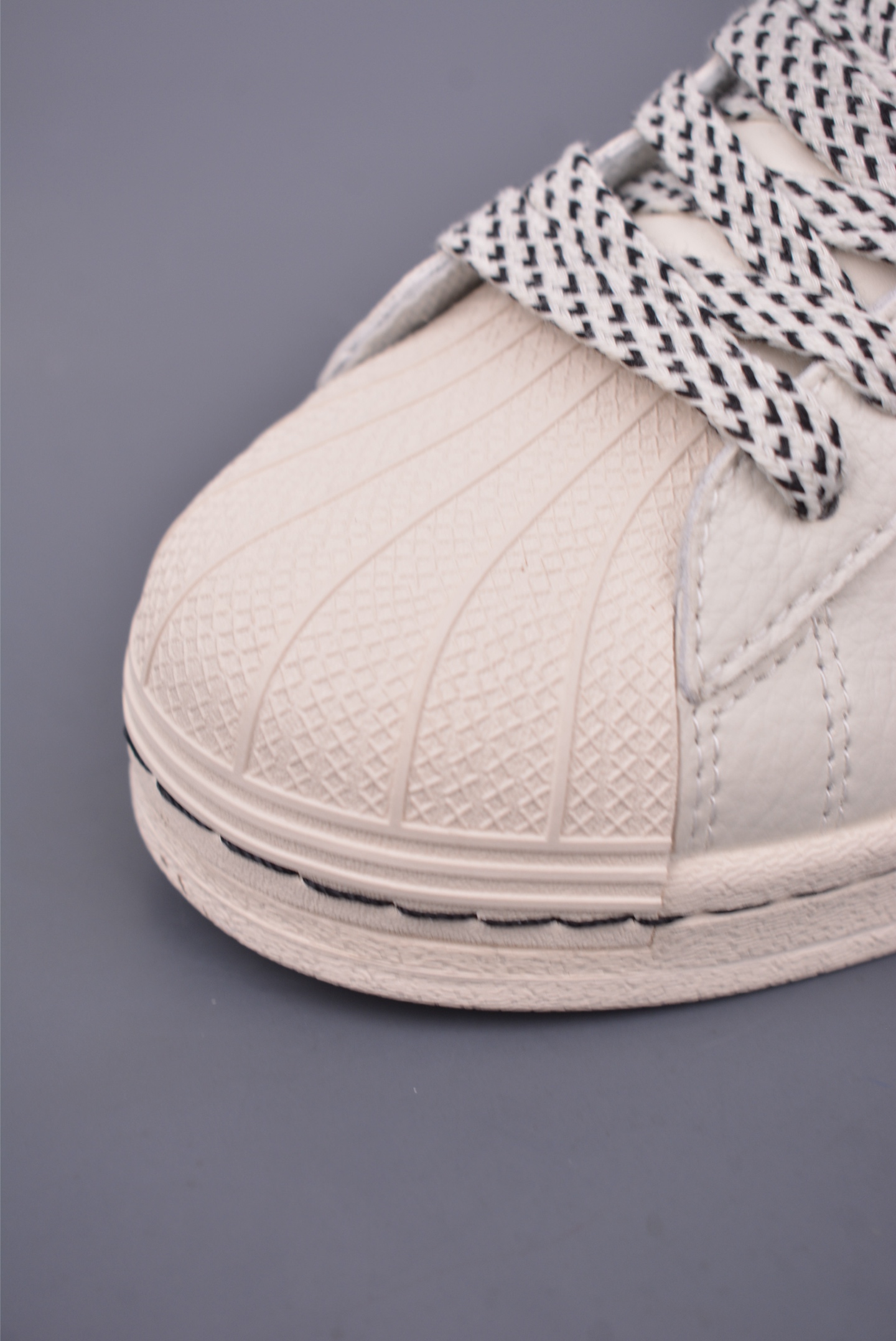 Adidas Originals Superstar 2025: Classic White Sneakers with DIY Detail 6 i1746750927162 4498 0 5