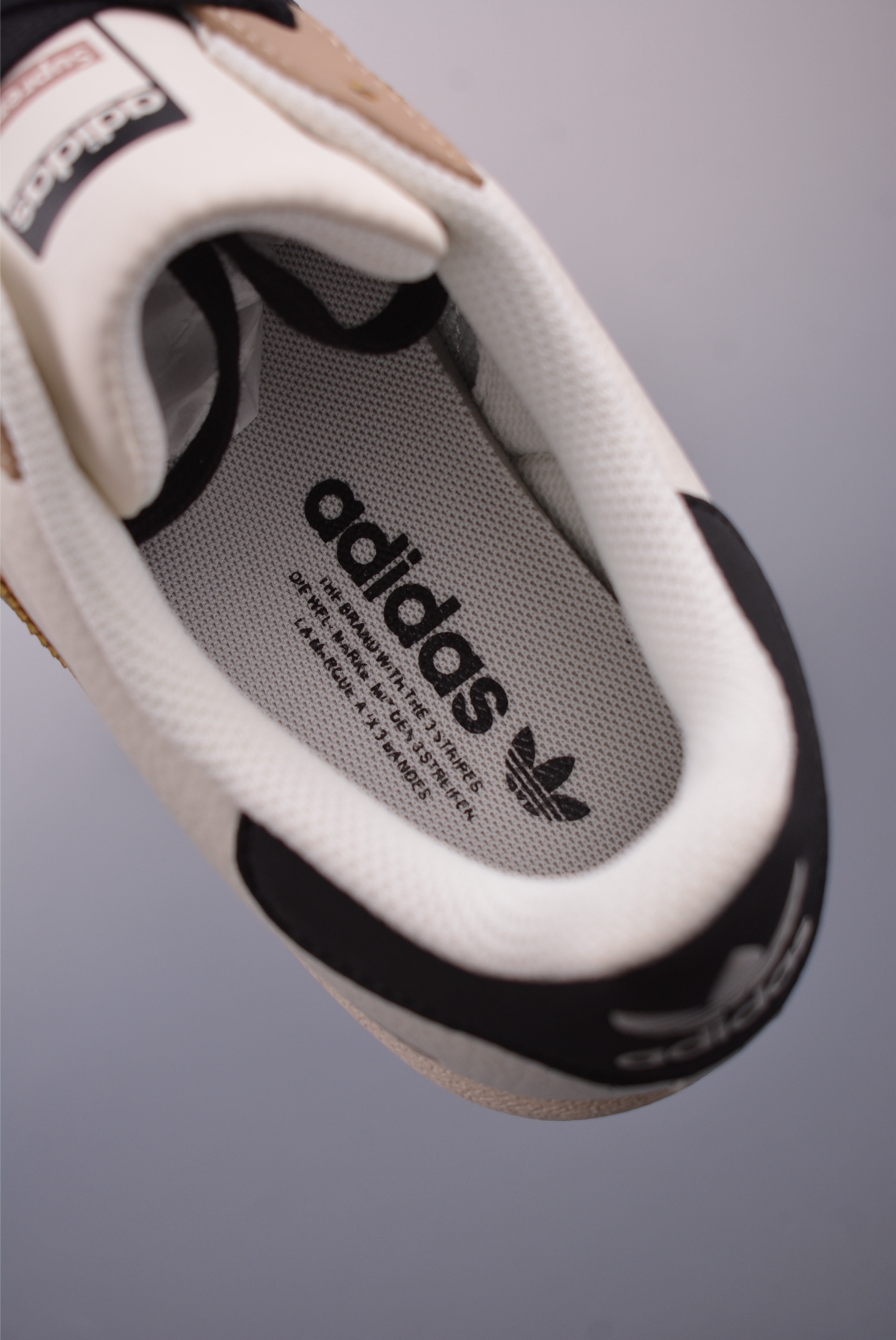Adidas Originals Superstar 2025: Classic White Sneakers with Premium Leather 9 i1746750945822 5424 0 8