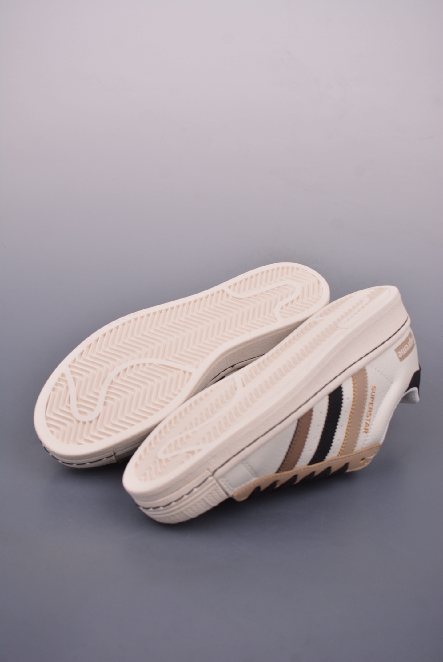Adidas Originals Superstar 2025: Classic White Sneakers with Premium Leather 3 i1746750945856 4452 0 2
