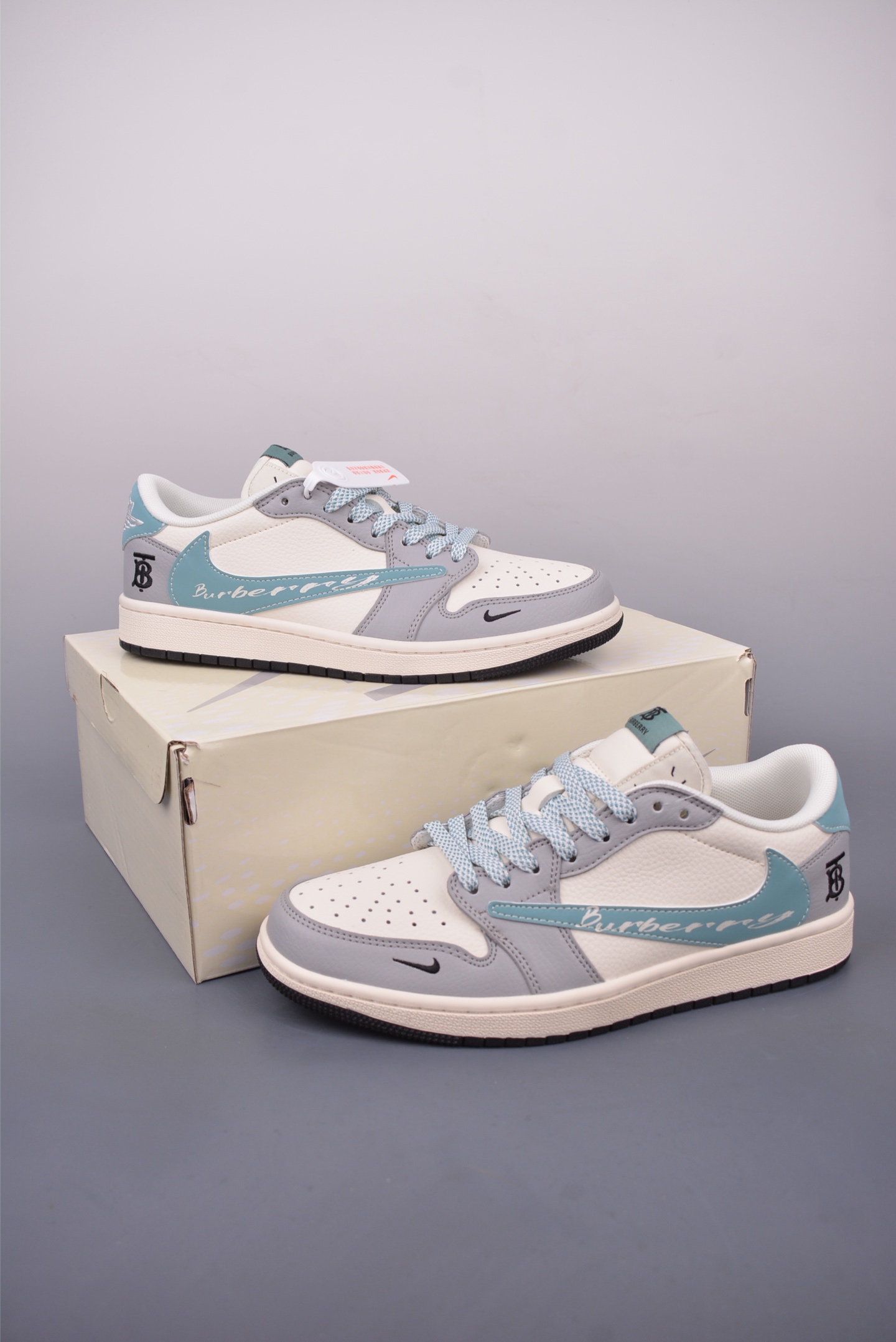 260 Fragment x Travis Scott x 巴黎世家 Air Jordan 1 Low 三方联名倒钩 XF8698-072