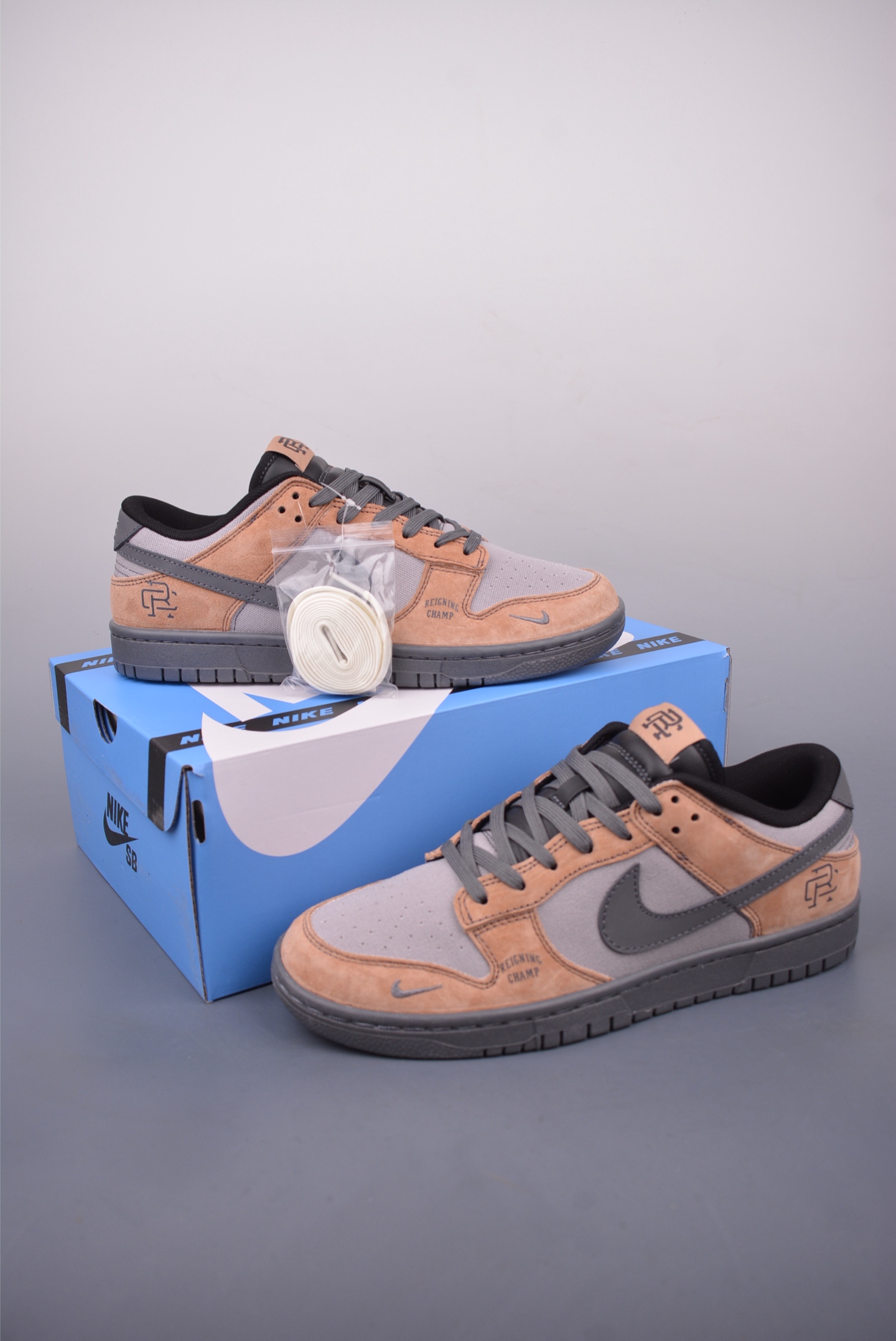 Nike SB Dunk Low Balenciaga Style Deconstructed Lacing Sneakers 5 i1746751350525 147 0 4