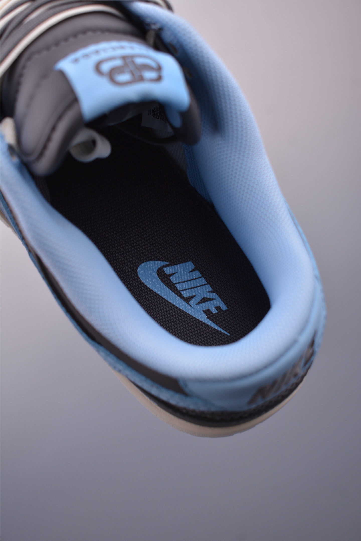 260 Nike SB Dunk Low 巴黎世家联名 解构抽绳鞋带 FX1588-301