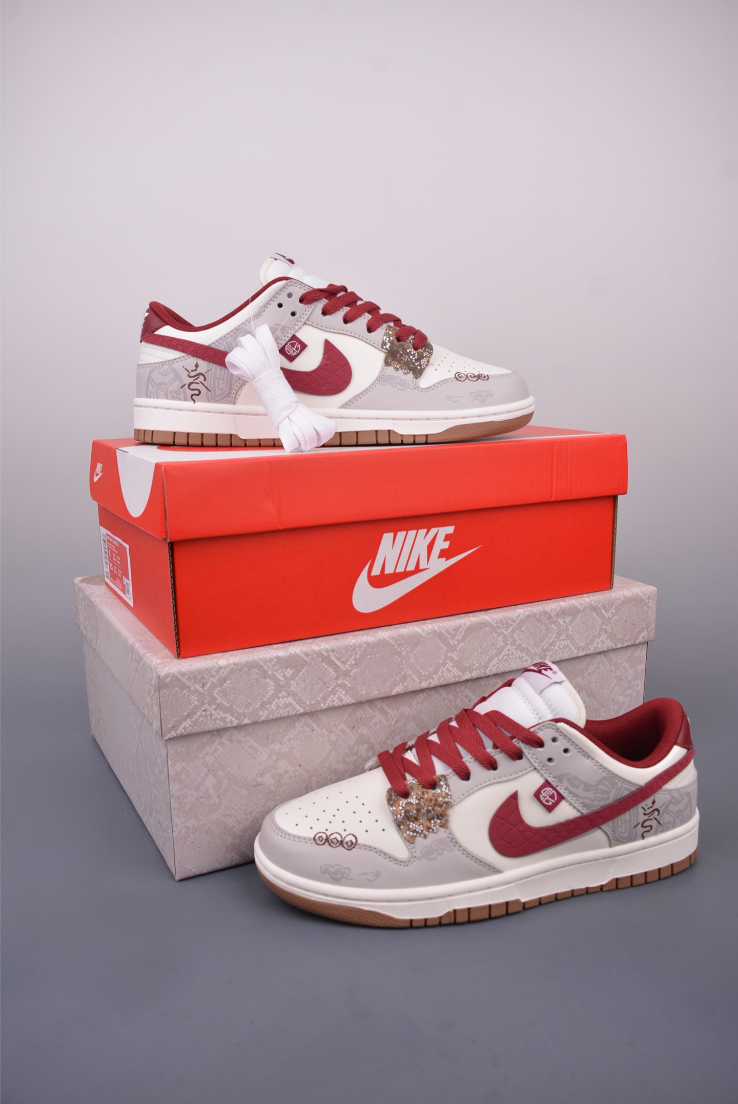 300 Nike SB Dunk Low 蛇年限定 解构抽绳鞋带 FB7160-161