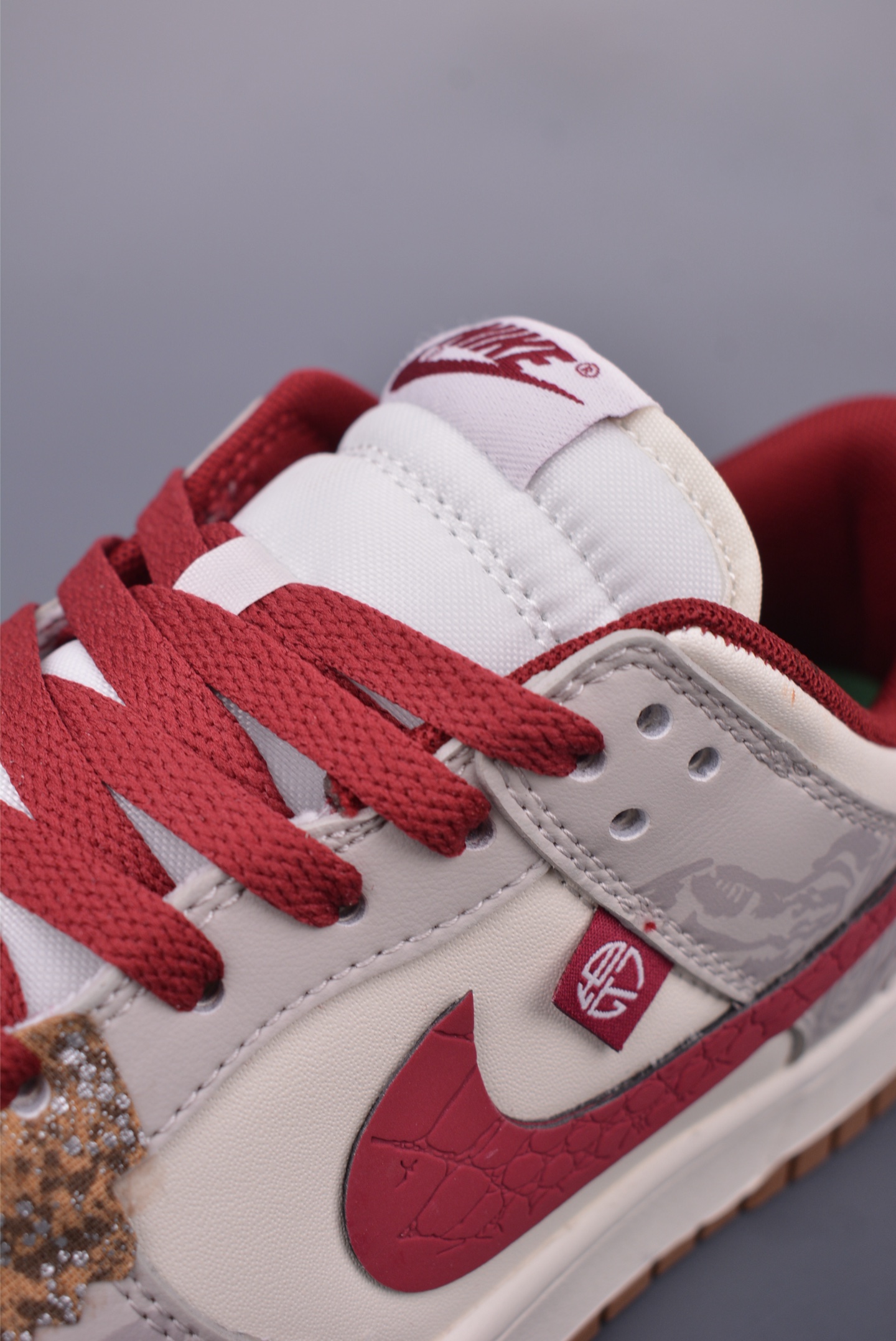 300 Nike SB Dunk Low 蛇年限定 解构抽绳鞋带 FB7160-161