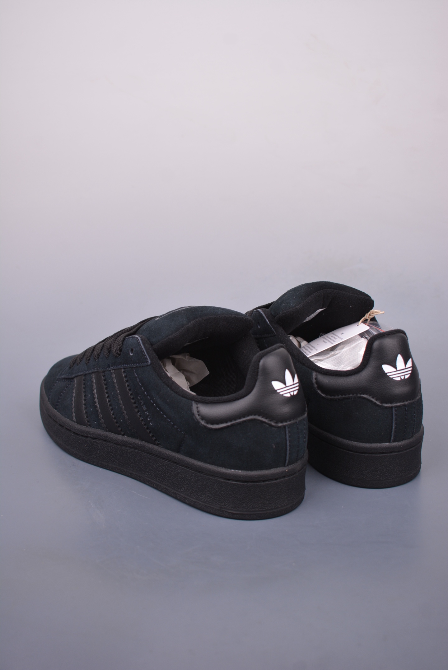 [Adidas Originals Series] The shoe body is made of suede leather and regular