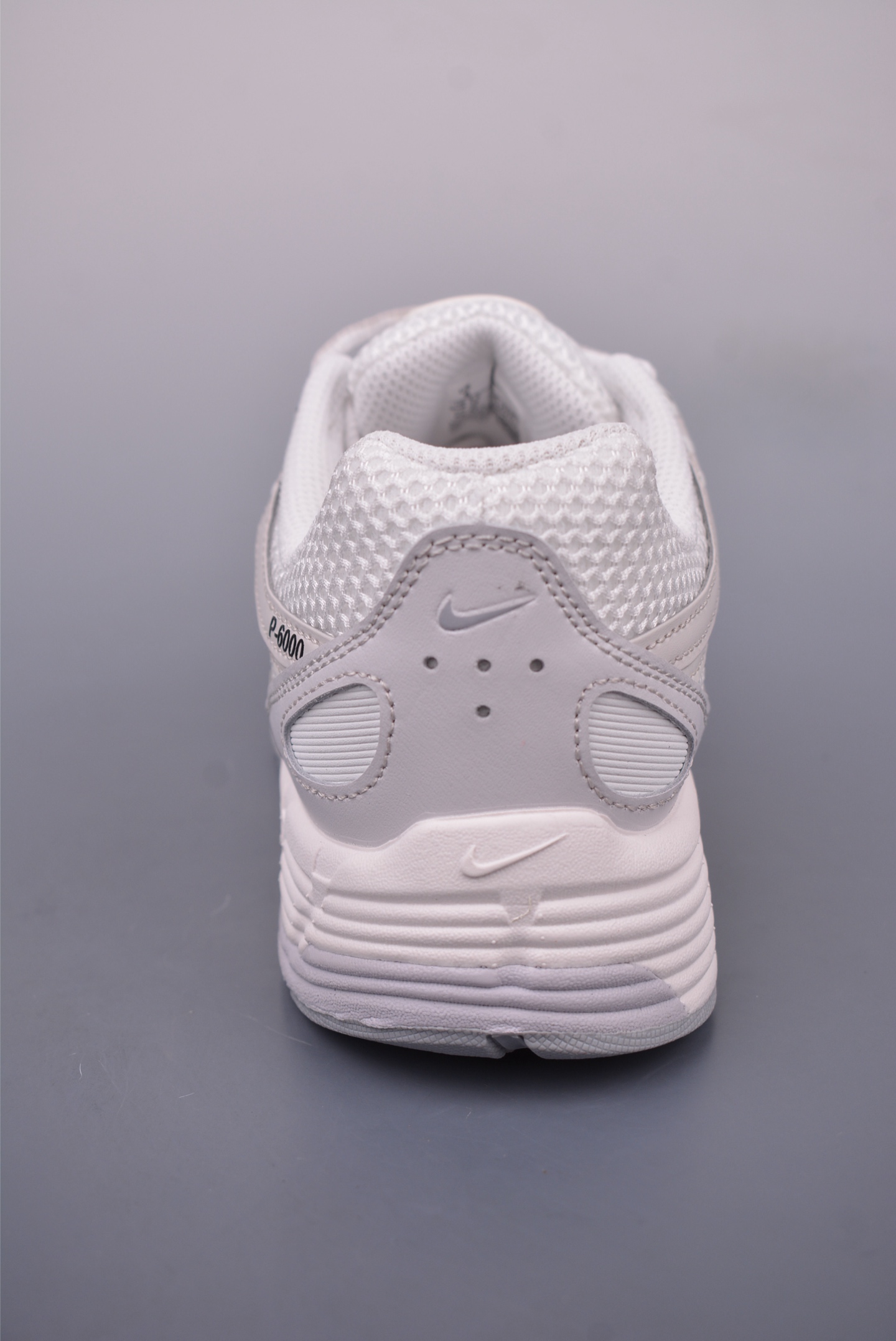 Nike P-6000 Retro Running Shoes - Stylish and Comfortable, Various Sizes 4 i1746917843964 6806 0 3