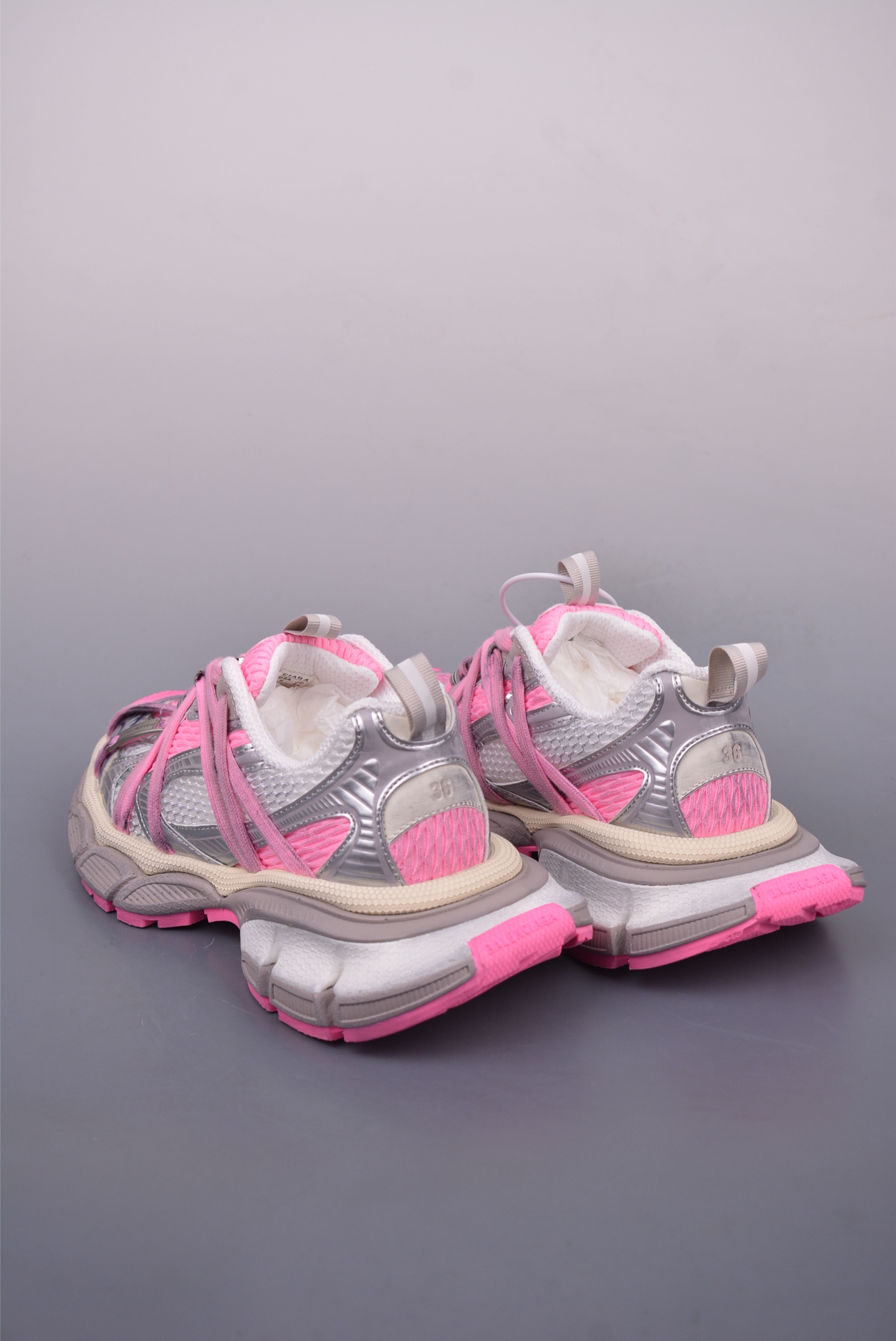 Balenciaga 3XL Lace-Up Sneakers - Vintage-Inspired Design, Trendsetting Style 2 i1746917882362 4893 0 1