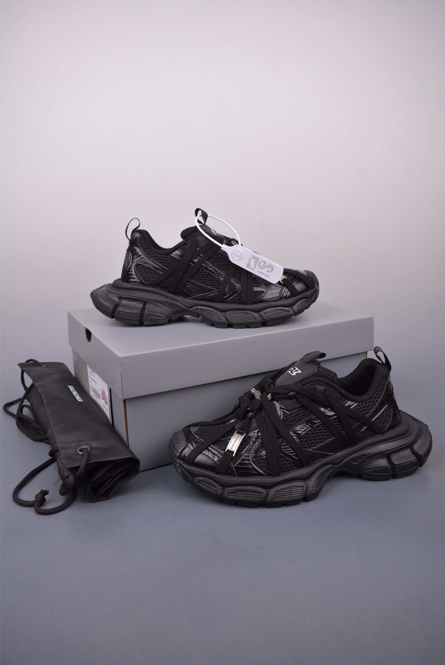 Balenciaga 3XL Black Lace-Up Sneakers with Distressed Details - Unisex 5 i1746917954185 9801 0 4