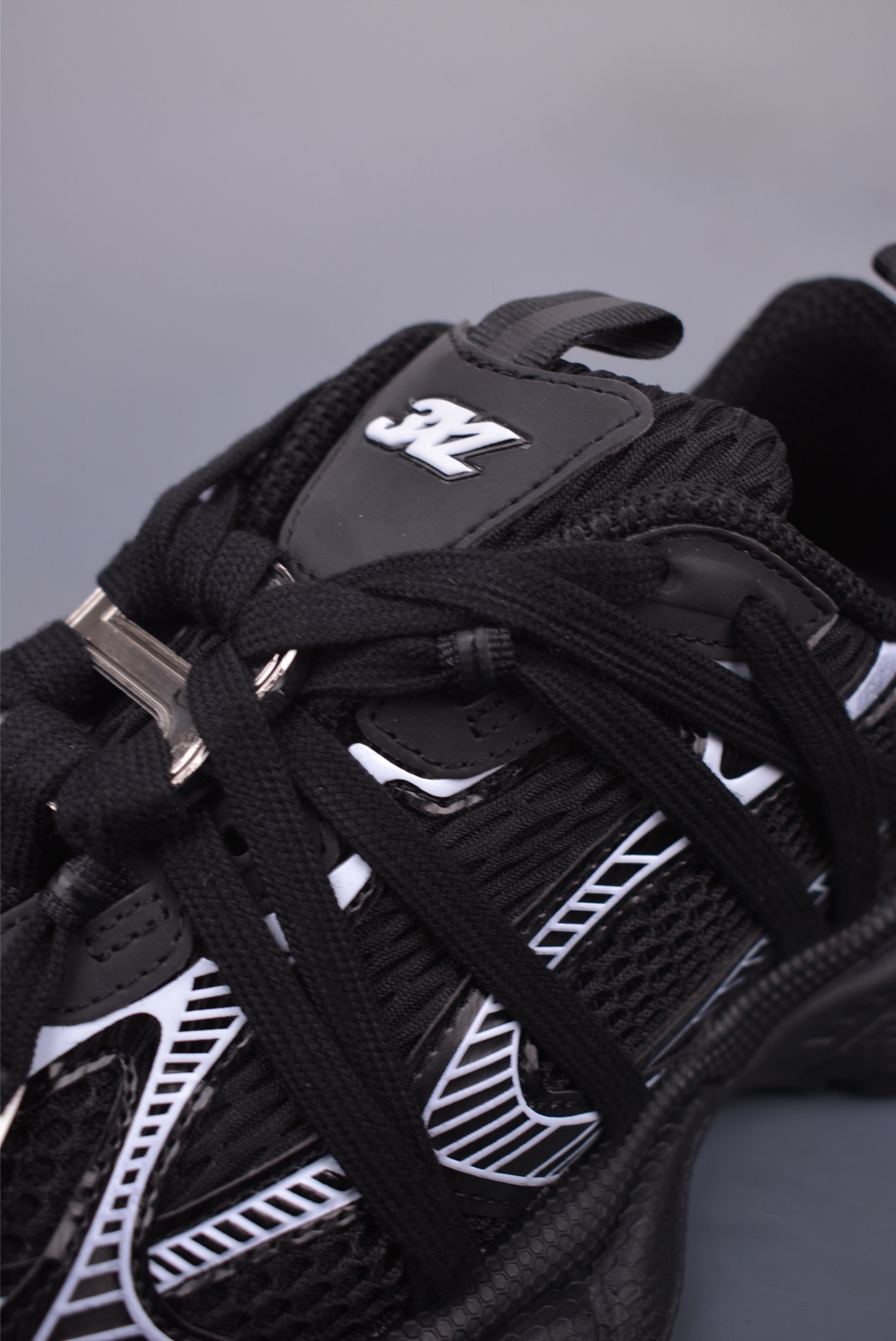 Balenciaga 3XL Sneakers - Black Lace-Up Running Shoes for Men and Women 7 i1746917972088 1795 0 6