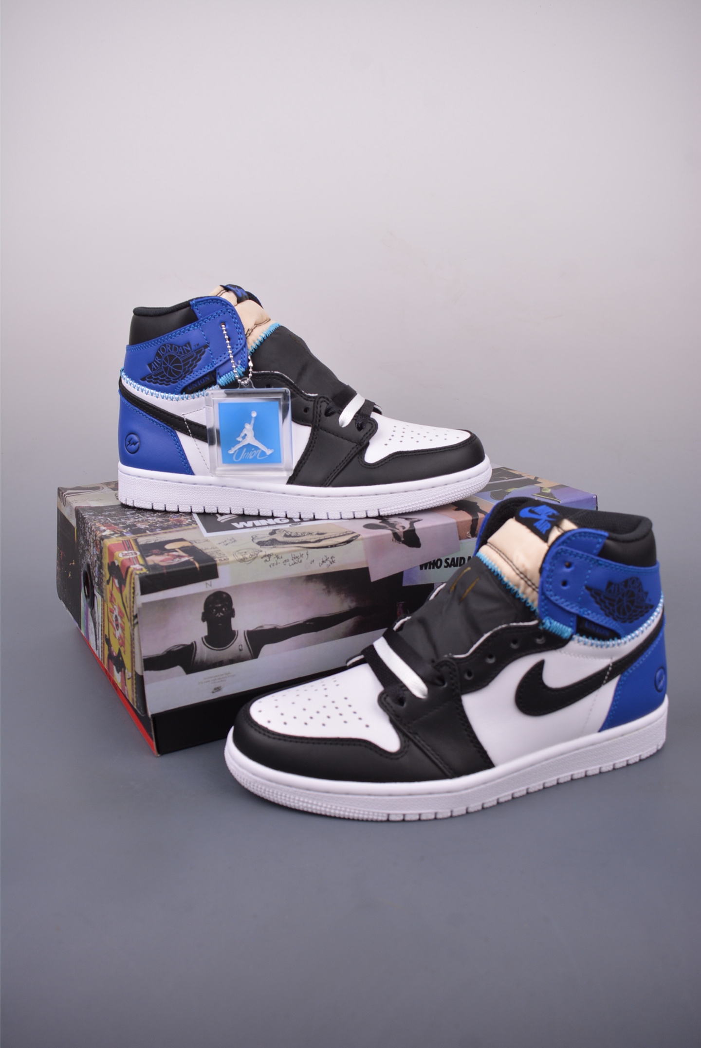 260 Jordan Air Jordan 1 High OG 黑白蓝 DZ5485-041