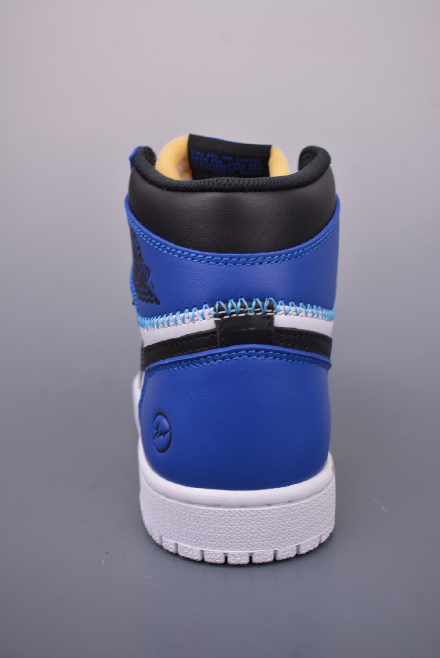 260 Jordan Air Jordan 1 High OG 黑白蓝 DZ5485-041
