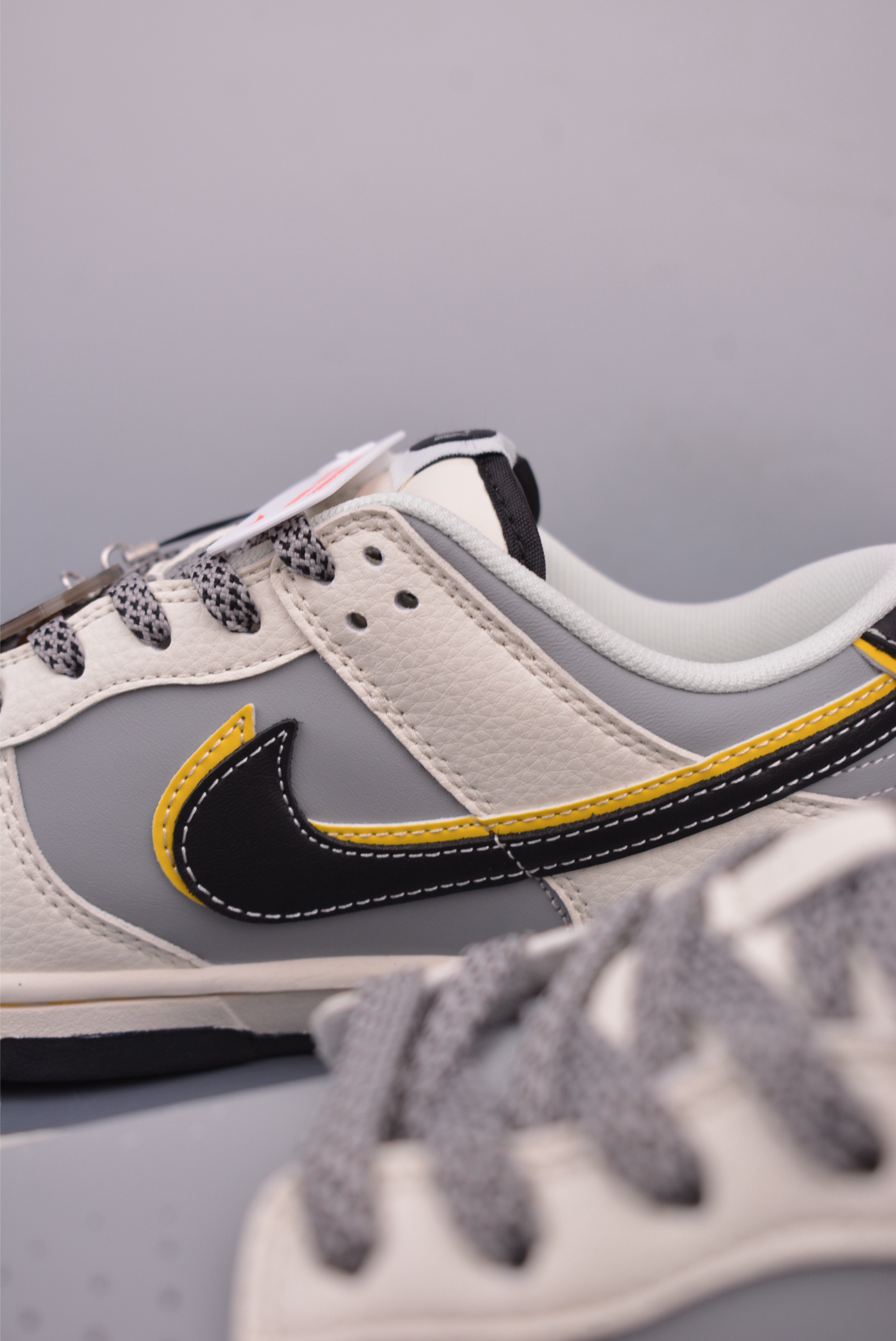 Nike SB Dunk Low 'Xiaomi' - Premium Leather, Comfortable Fit, Exclusive Design 8 i1746993727235 9318 0 7