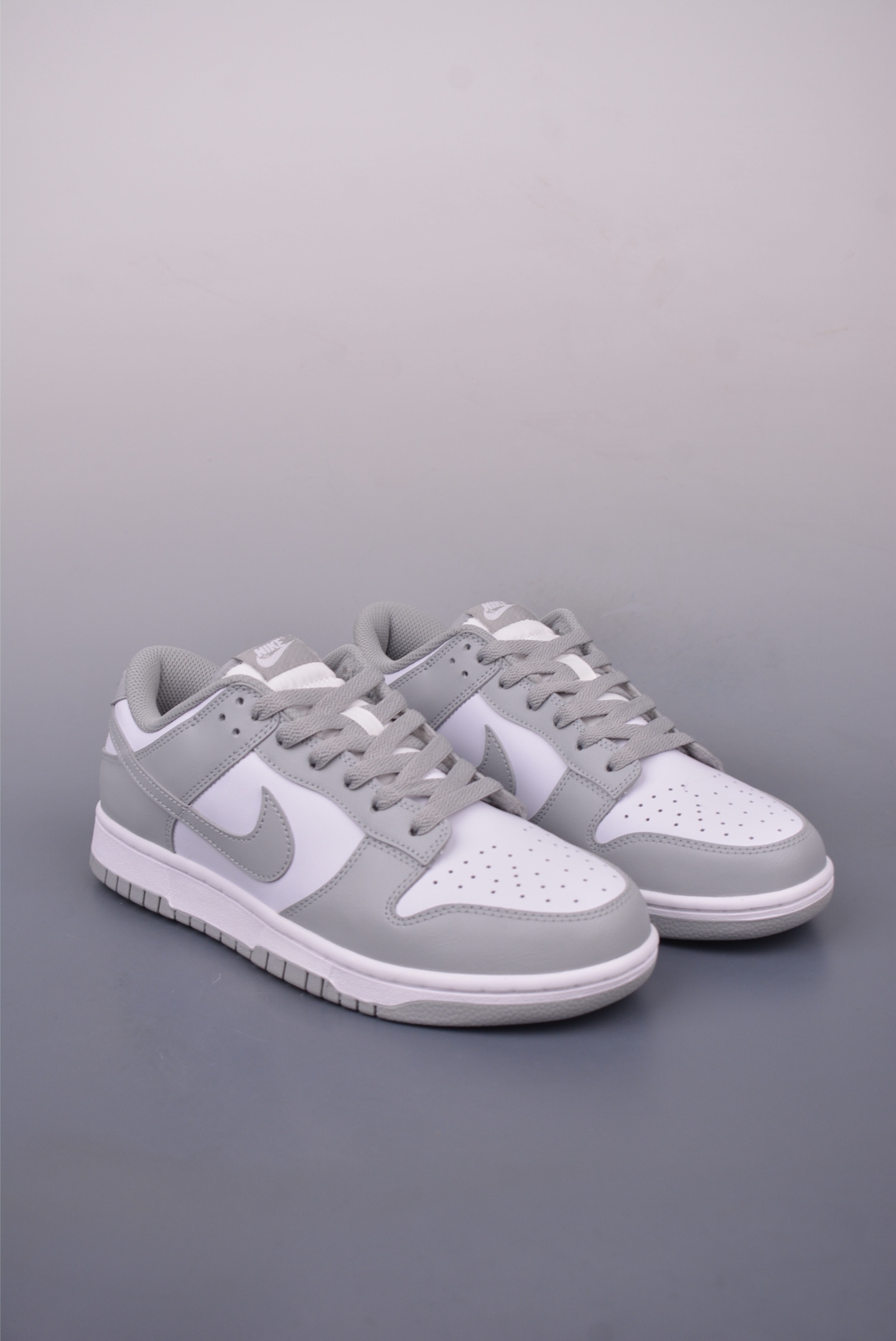 Nike SB Dunk Low Wolf Grey White Skateboarding Shoes HF5441 1 i1746994067967 1046 0 0
