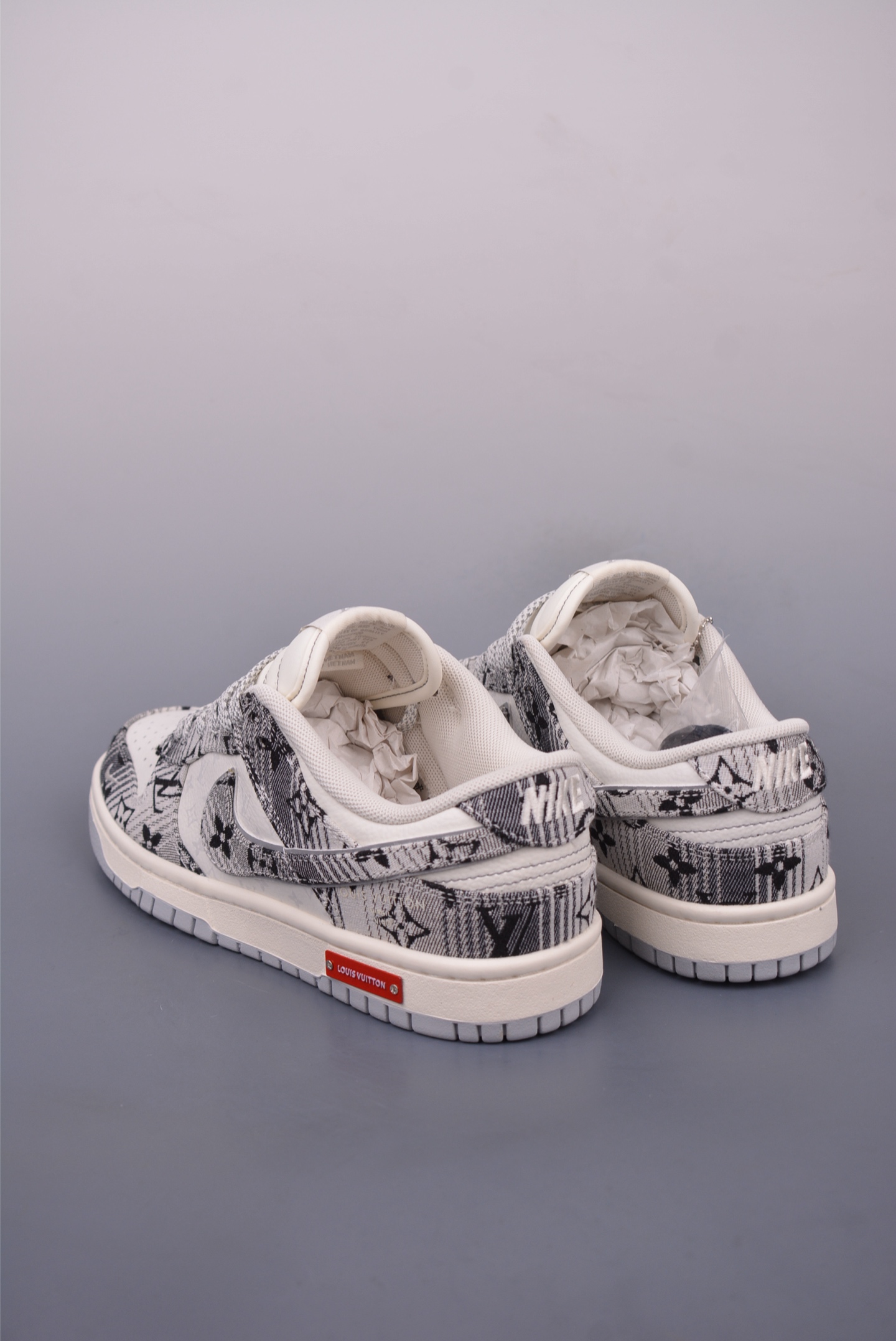 280 Nike SB Dunk Low LV联名 SC9772-807