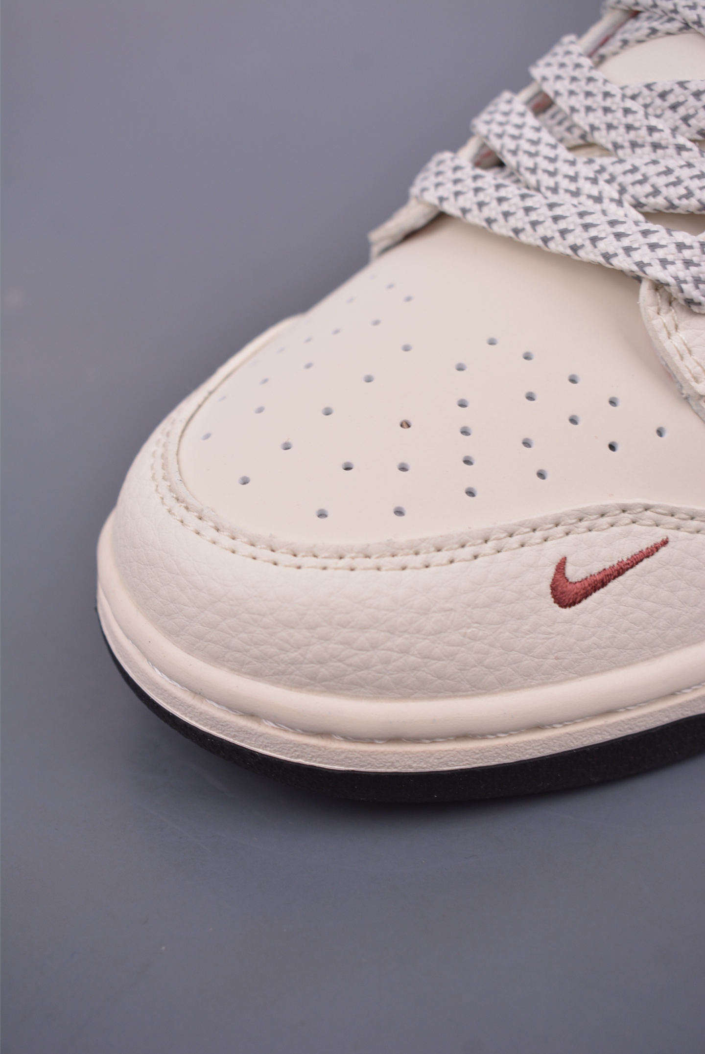 260 Nike SB Dunk Low Gucci联名 XF8698-087