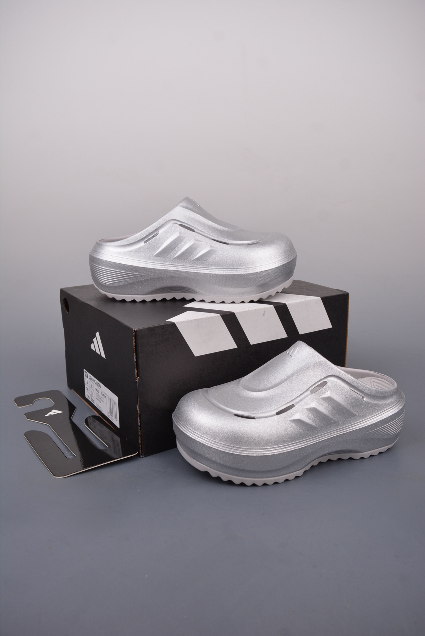 Adidas OZWAVE Clog: Comfortable, Anti-Slip Chef Shoes with Cushioning 5 i1747048443598 9558 0 4