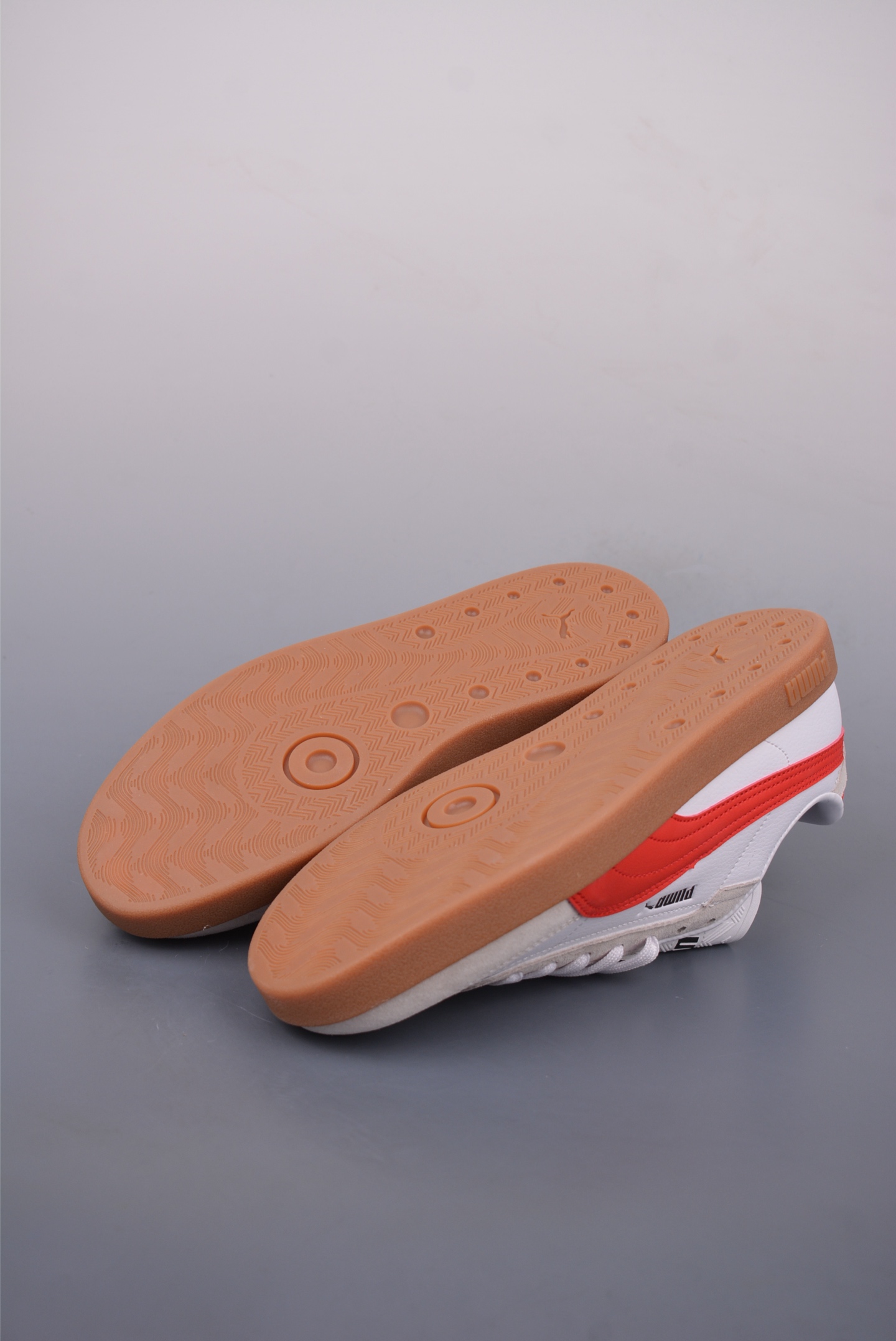 150 PUMA Club Li Era 轻便防滑低帮板鞋 397447