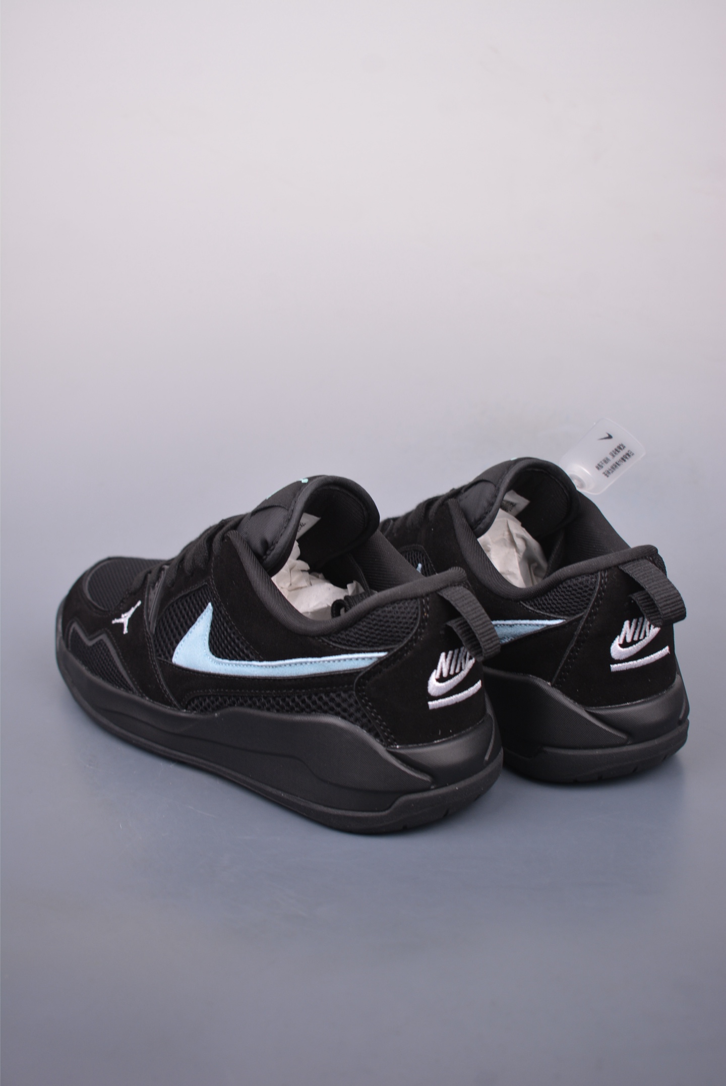 Nike Air Jordan CMFT Era Low-Top Sneakers - Comfortable & Breathable 2 i1747048545490 785 0 1