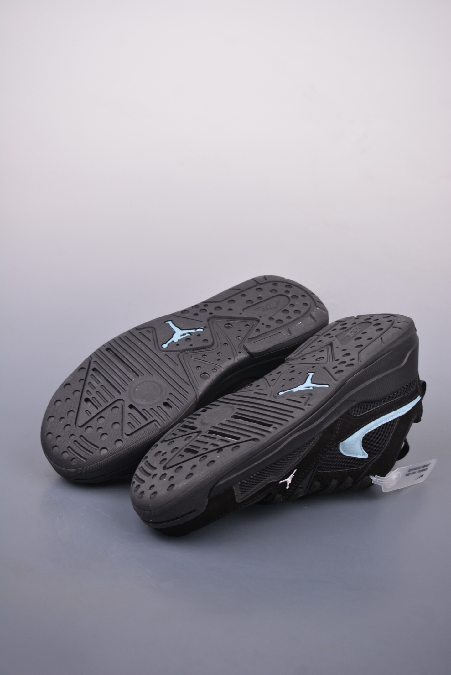 Nike Air Jordan CMFT Era Low-Top Sneakers - Comfortable & Breathable 3 i1747048550203 7705 0 2