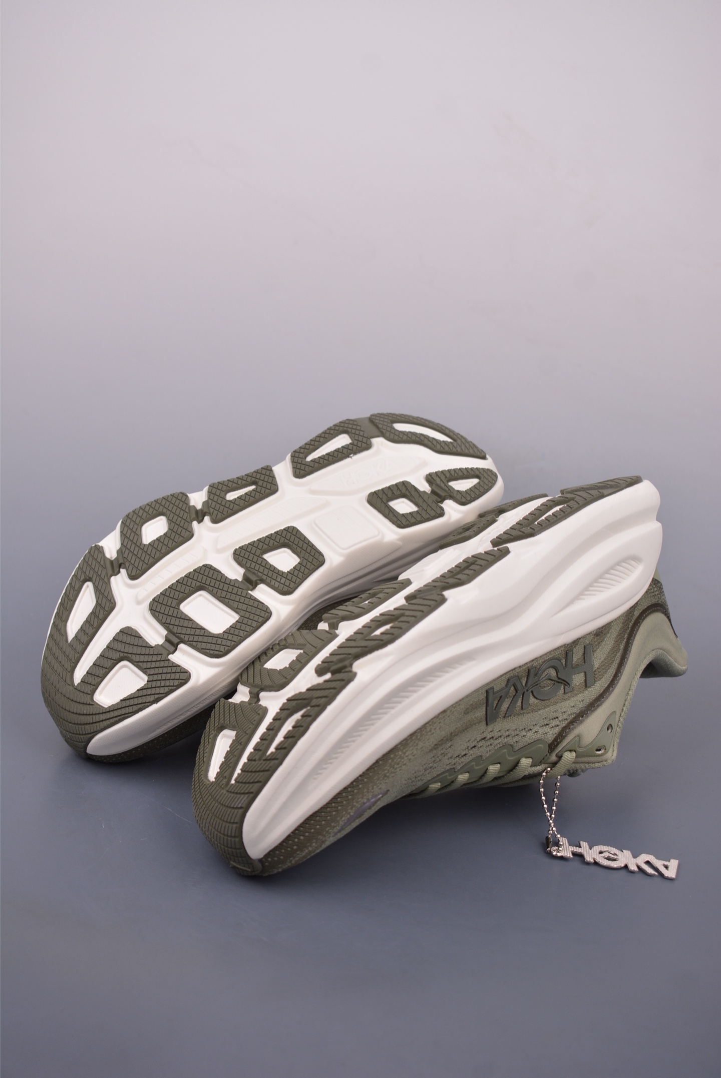 Z HOKA ONE ONE Bondi 9 WIDE 邦迪九代舒适防滑耐磨低帮休闲跑步鞋 1162011