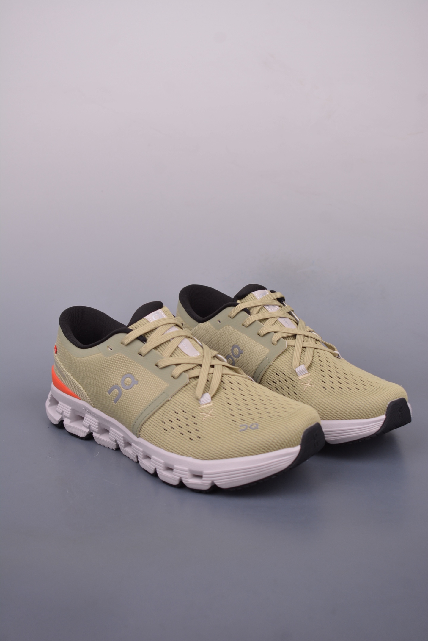 On Cloudtilt Loewe Running Shoes - Outdoor Street Style & Comfort 2 i1747048870490 5393 0 0