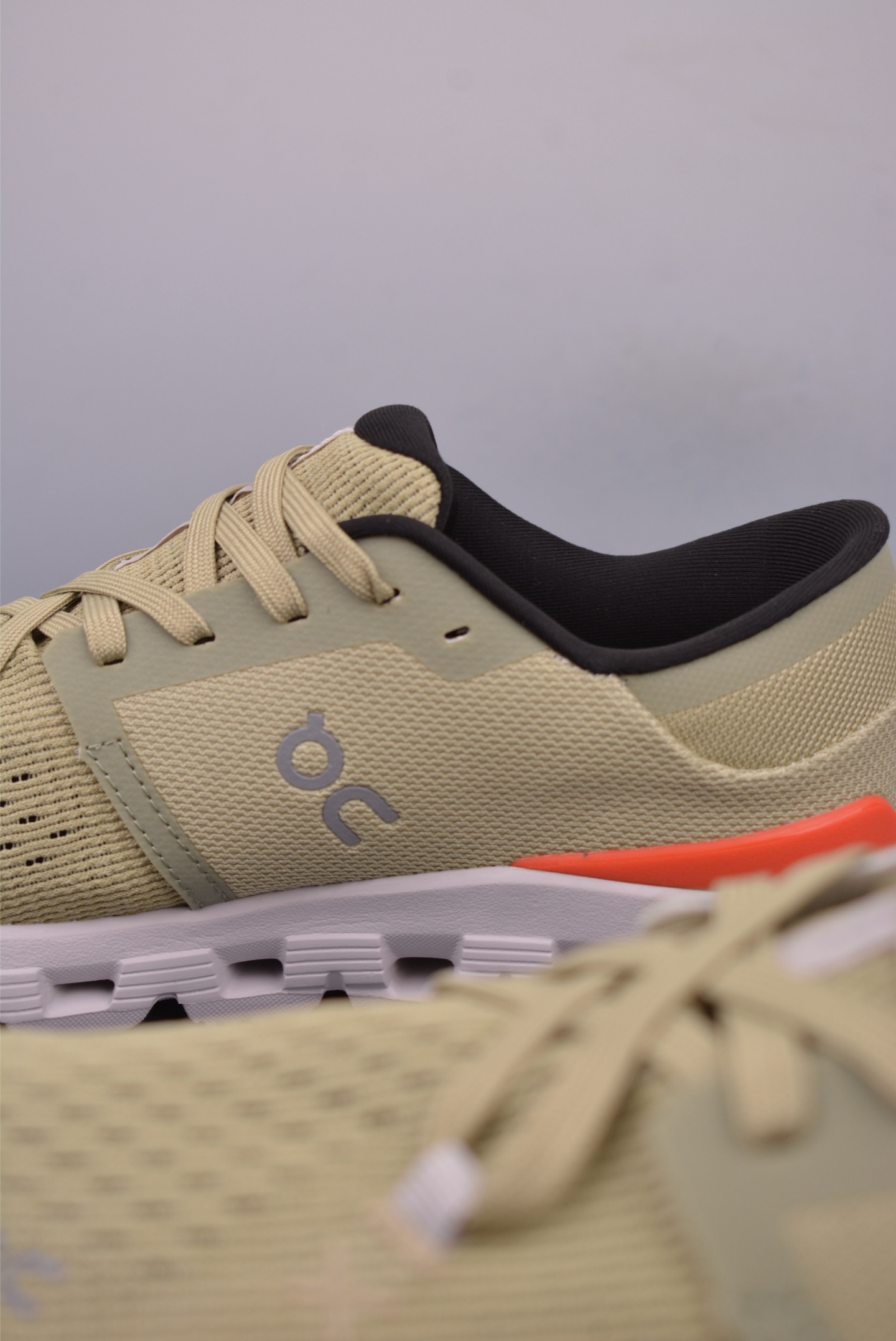 On Cloudtilt Loewe Running Shoes - Outdoor Street Style & Comfort 9 i1747048870501 1904 0 7