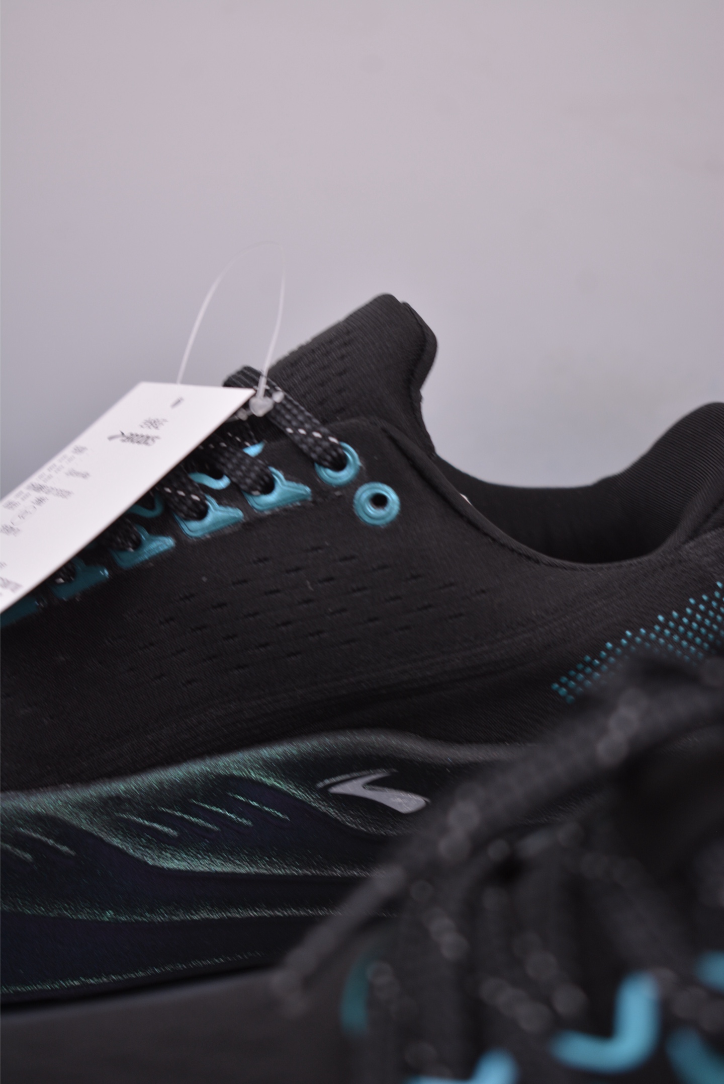 Brooks Glycerin Max Running Shoes: Ultra-Cushioned, Lightweight, and Breathable 8 i1747049084105 3216 0 7