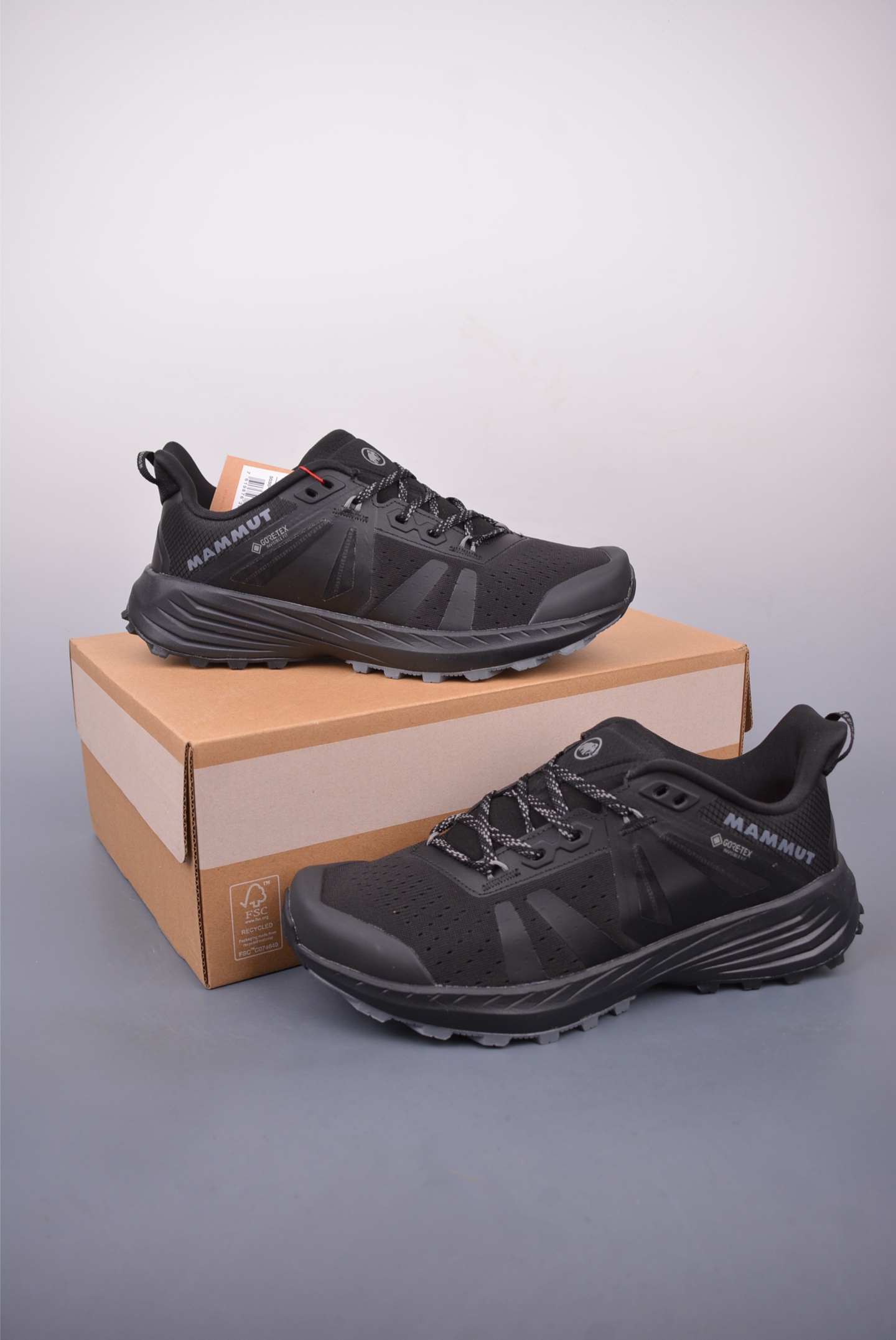 220 MAMMUT猛犸象 Saentis TR Low GTX 舒适百搭防滑耐磨 低帮跑步鞋 3030 052