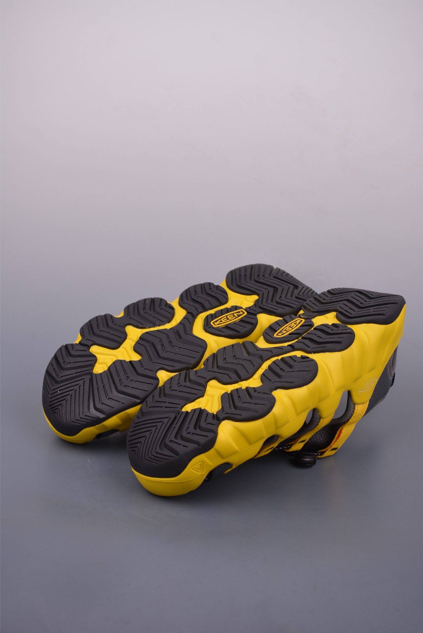 KEEN Shanti EVA Sandals - Lightweight, Quick-Dry, Outdoor Water Shoes 3 i1747050965413 4985 0 2