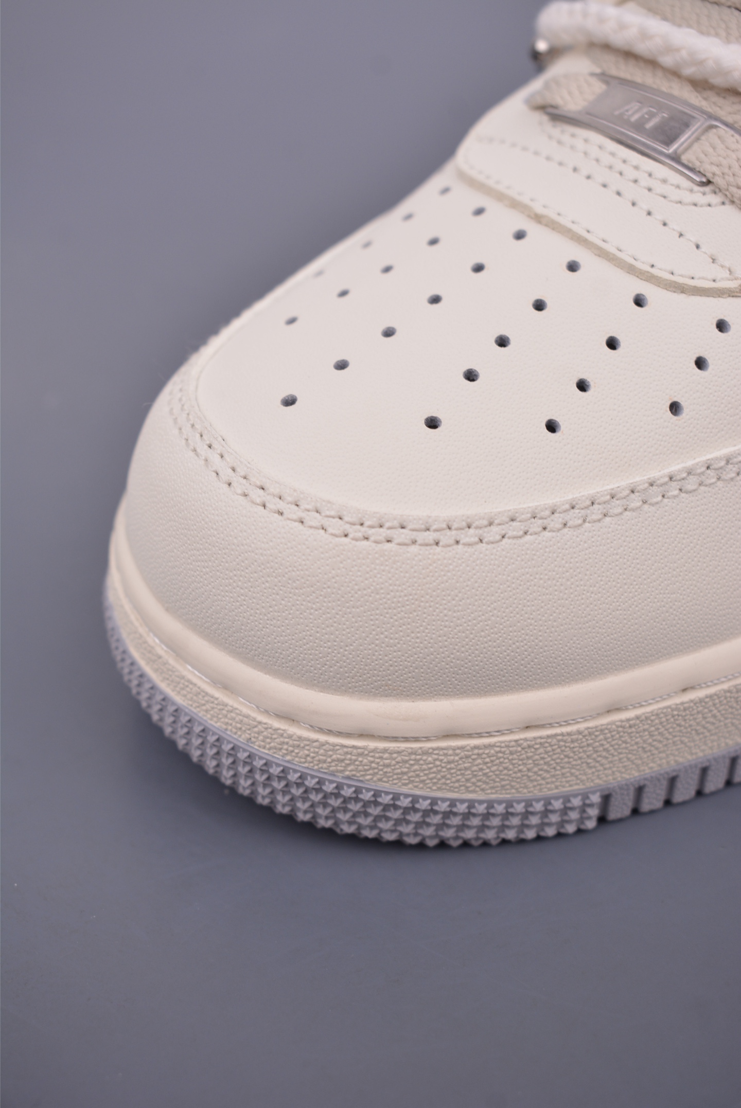 260 Nike Air Force 1 Low 卡皮巴拉解构鞋带 LV0506-220
