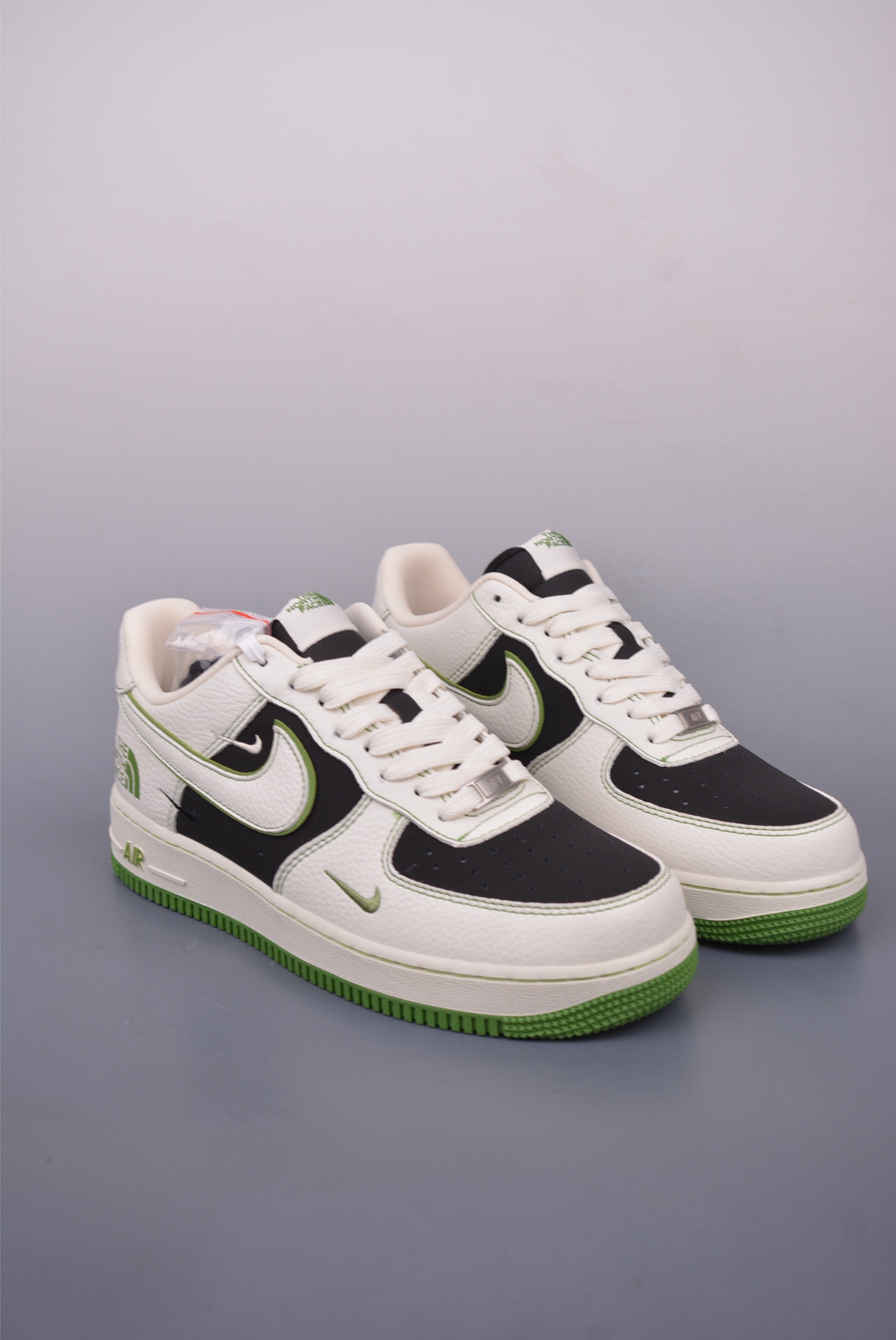 Nike Air Force 1 Low The North Face Collab - Premium Comfort & Style 1 i1747051971131 4146 0 0