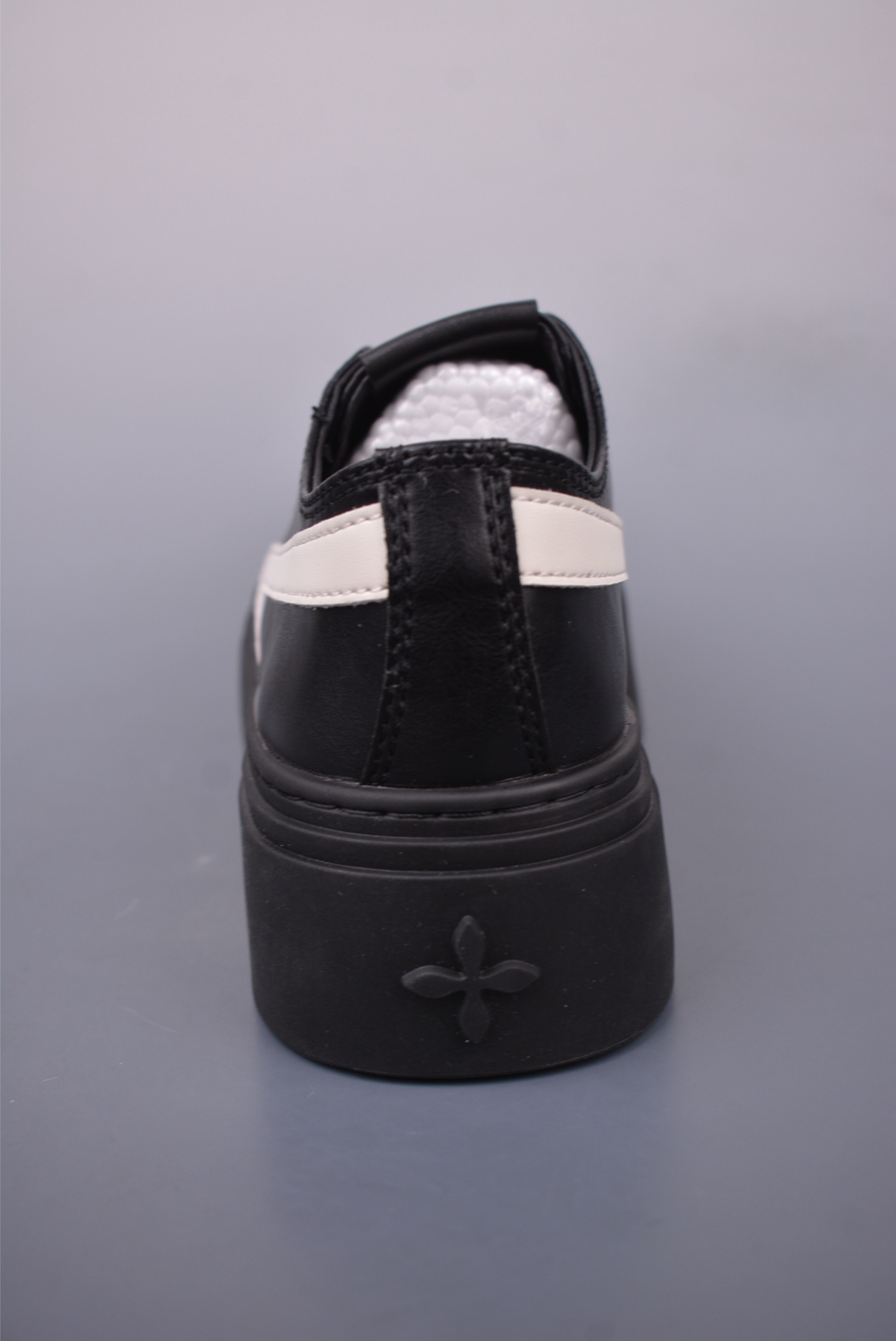 国潮当红设计师品牌SMFK Garden Vintage Skate Low 花园系列 低帮复古厚底十字花 帆布休闲松糕做旧小脏板鞋 S0001