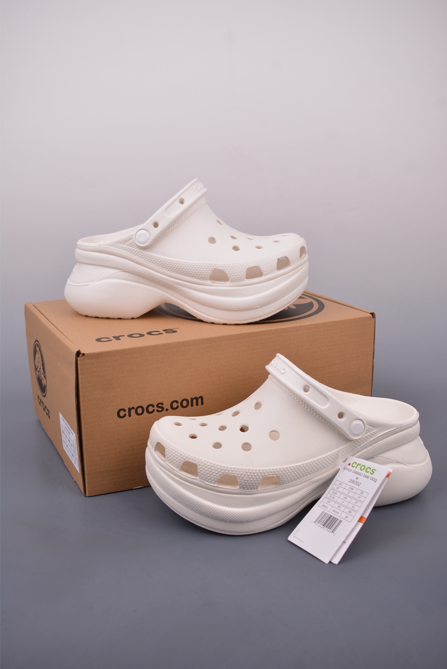 Crocs Classic Platform Clog | Lightweight Comfort for Women, Men 5 i1747126890238 5892 0 4