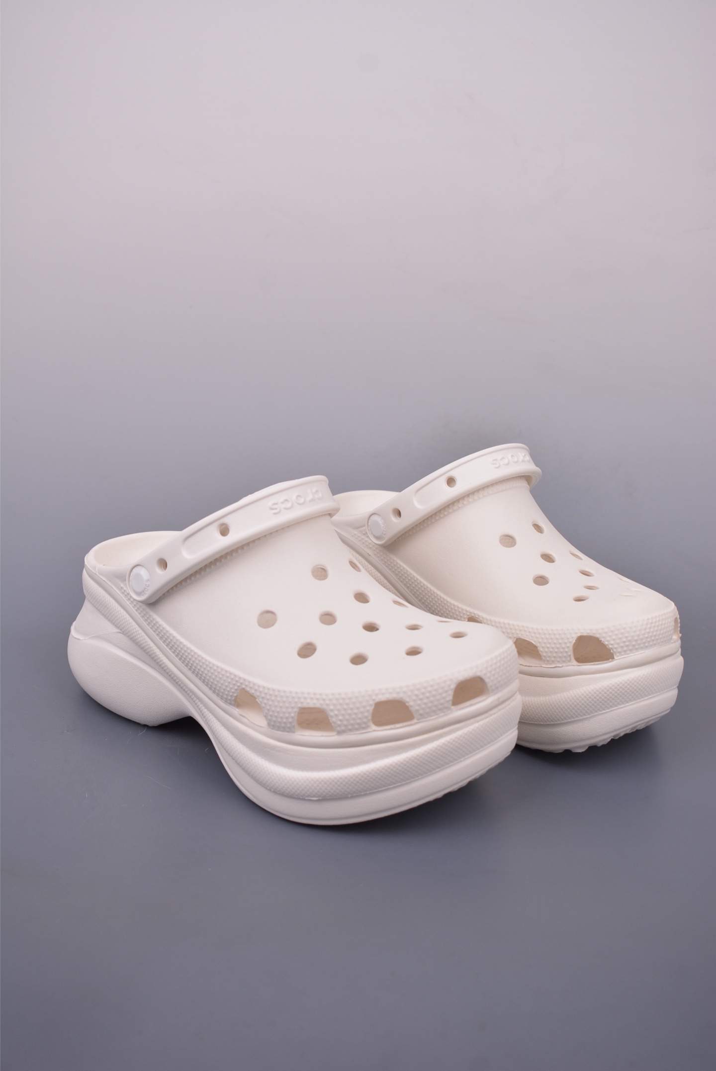 Crocs Classic Platform Clog | Lightweight Comfort for Women, Men 1 i1747126890285 2308 0 0