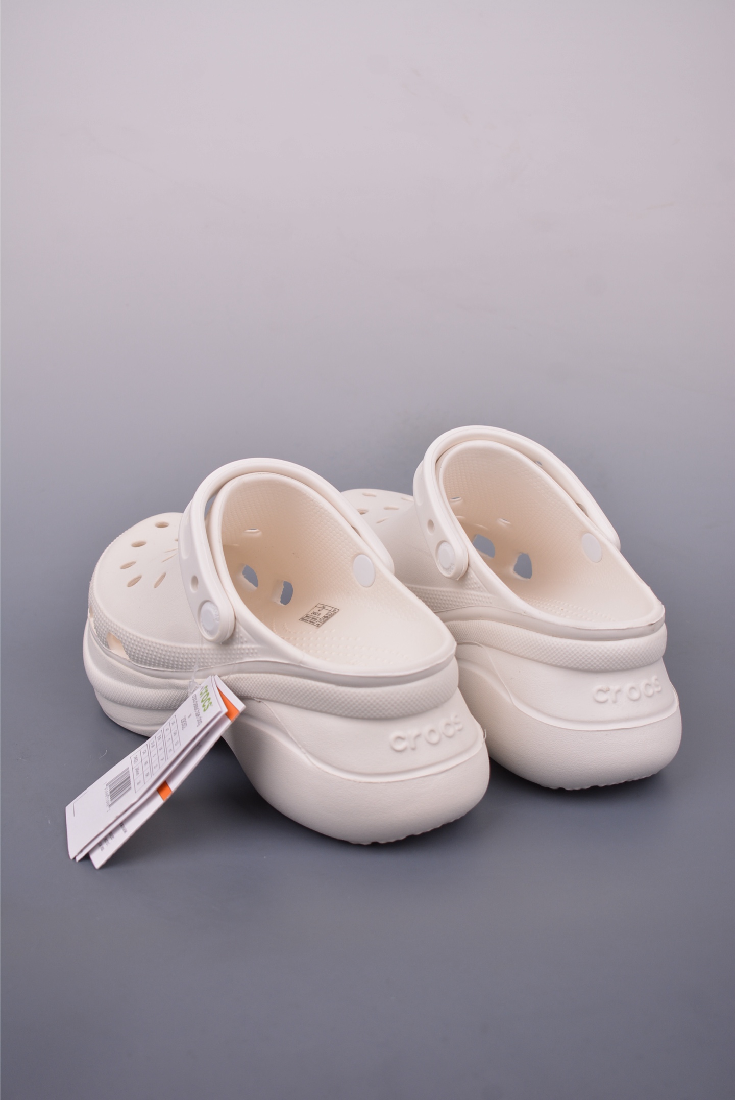 Crocs Classic Platform Clog | Lightweight Comfort for Women, Men 2 i1747126891495 1400 0 1