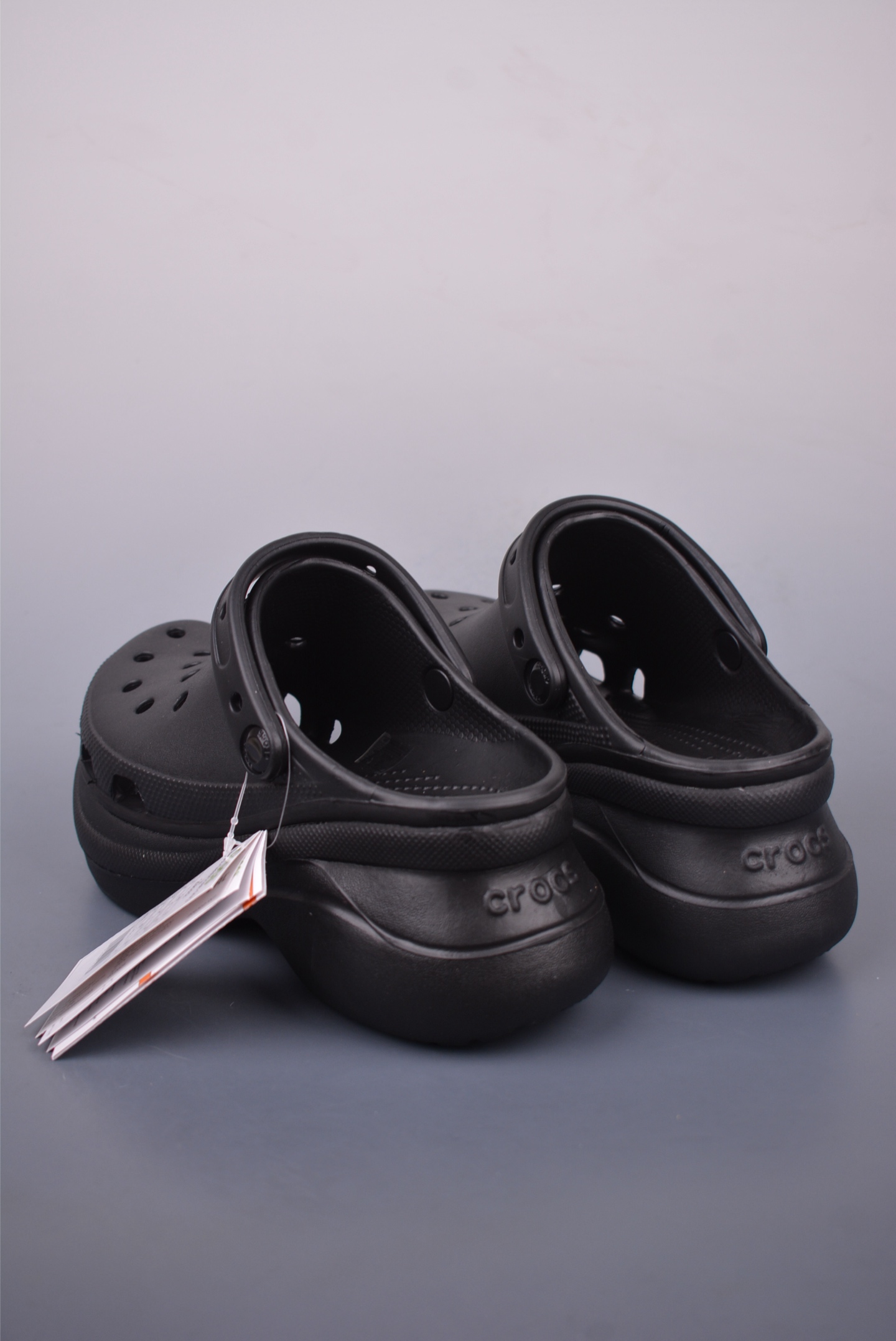Crocs Unisex Platform Clog | Lightweight Comfort, Customizable with Jibbitz Charms 2 i1747126905240 1724 0 1