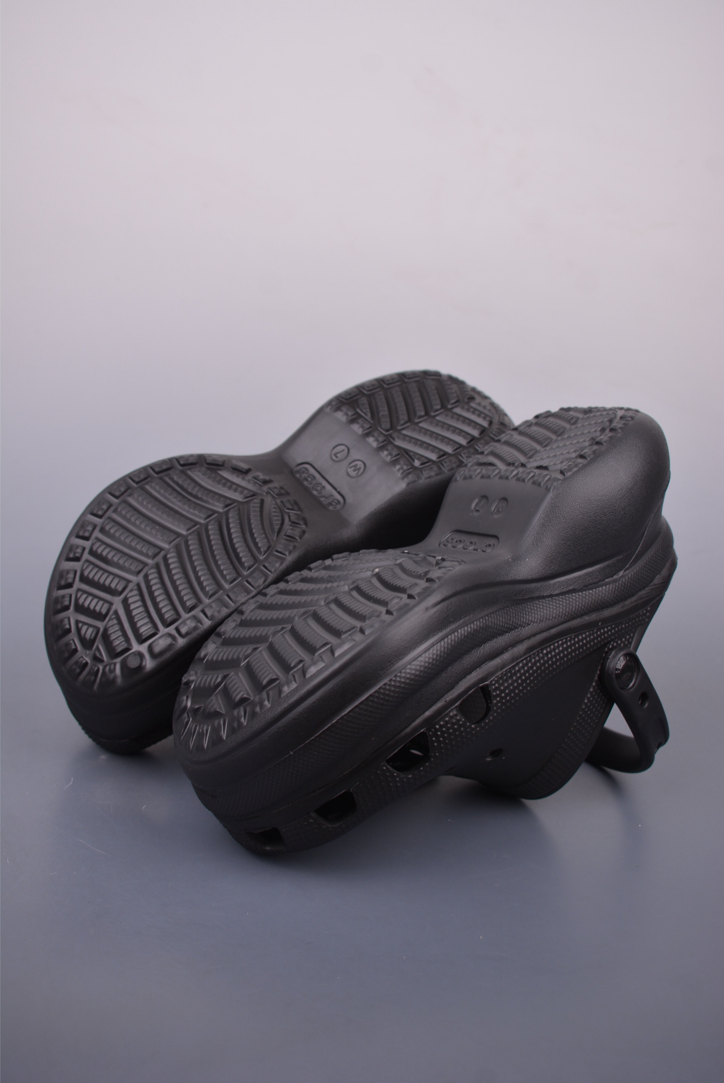 Crocs Unisex Platform Clog | Lightweight Comfort, Customizable with Jibbitz Charms 3 i1747126905257 7506 0 2