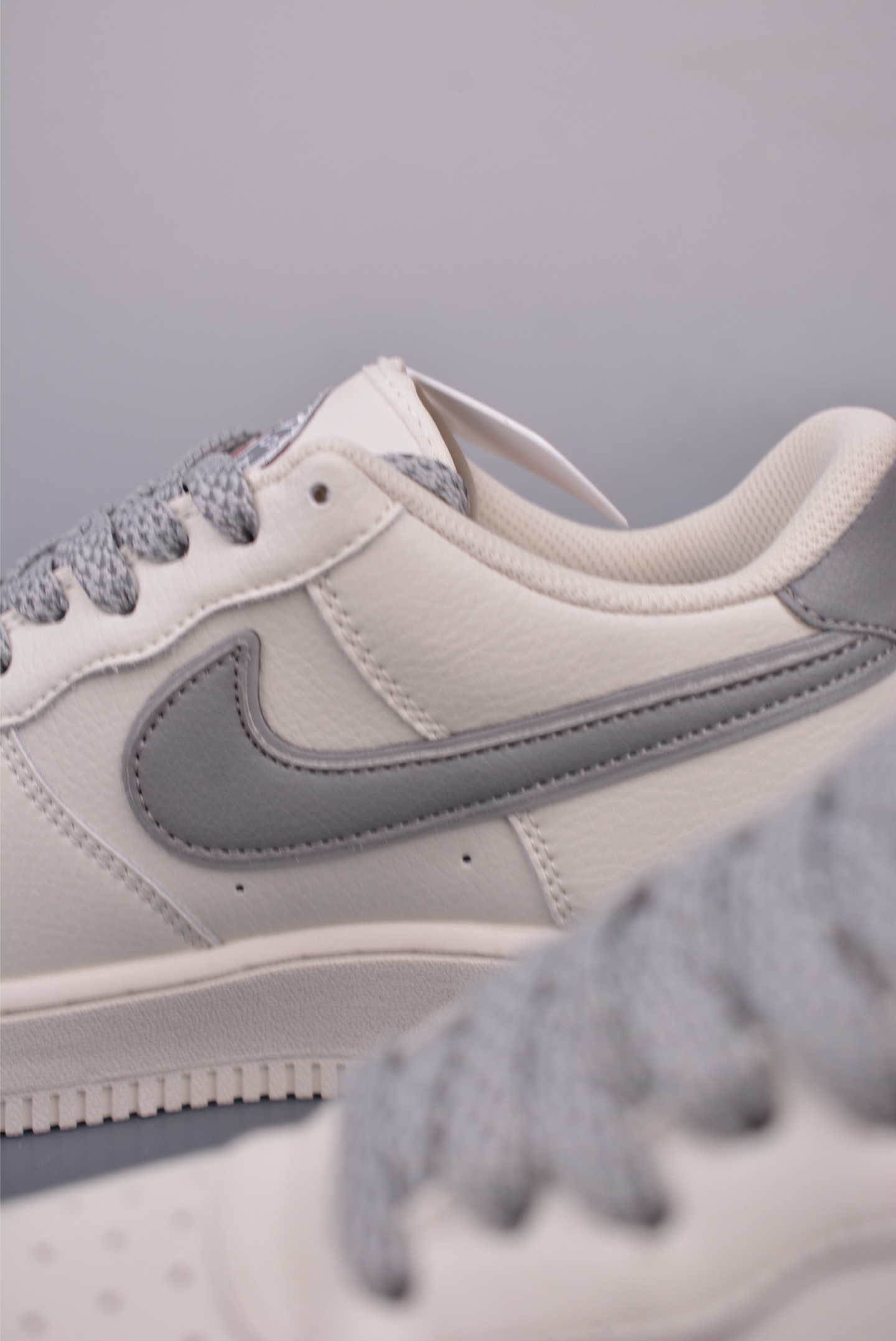 240 Nike Air Force 1 Low 米灰小勾 CJ6106-521