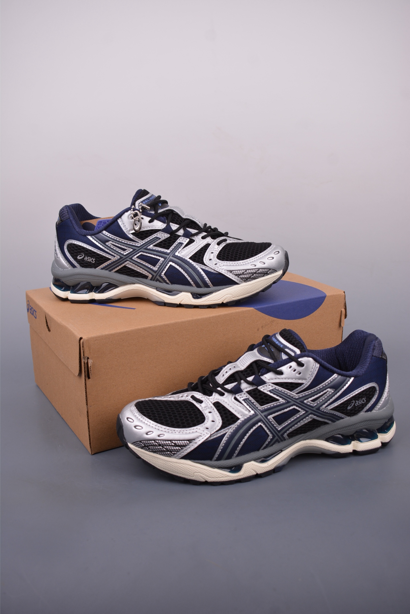 200 Asics GEL-Kahana NIMBUS 10.1 耐磨透气低帮休闲鞋 1203A543-003