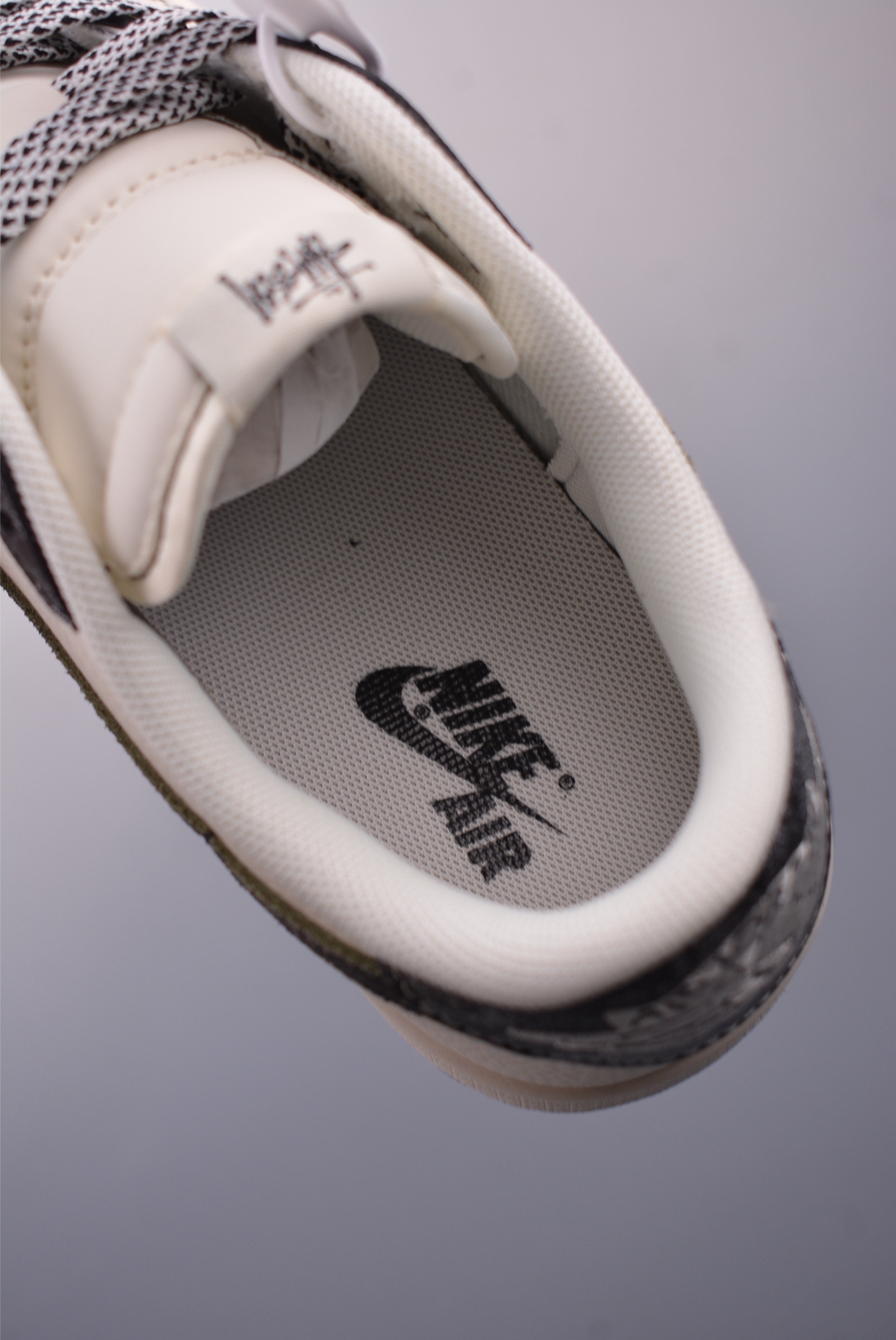 280 Fragment x Travis Scott x 斯图西 Air Jordan 1 Low 三方联名倒钩 XS7089-548